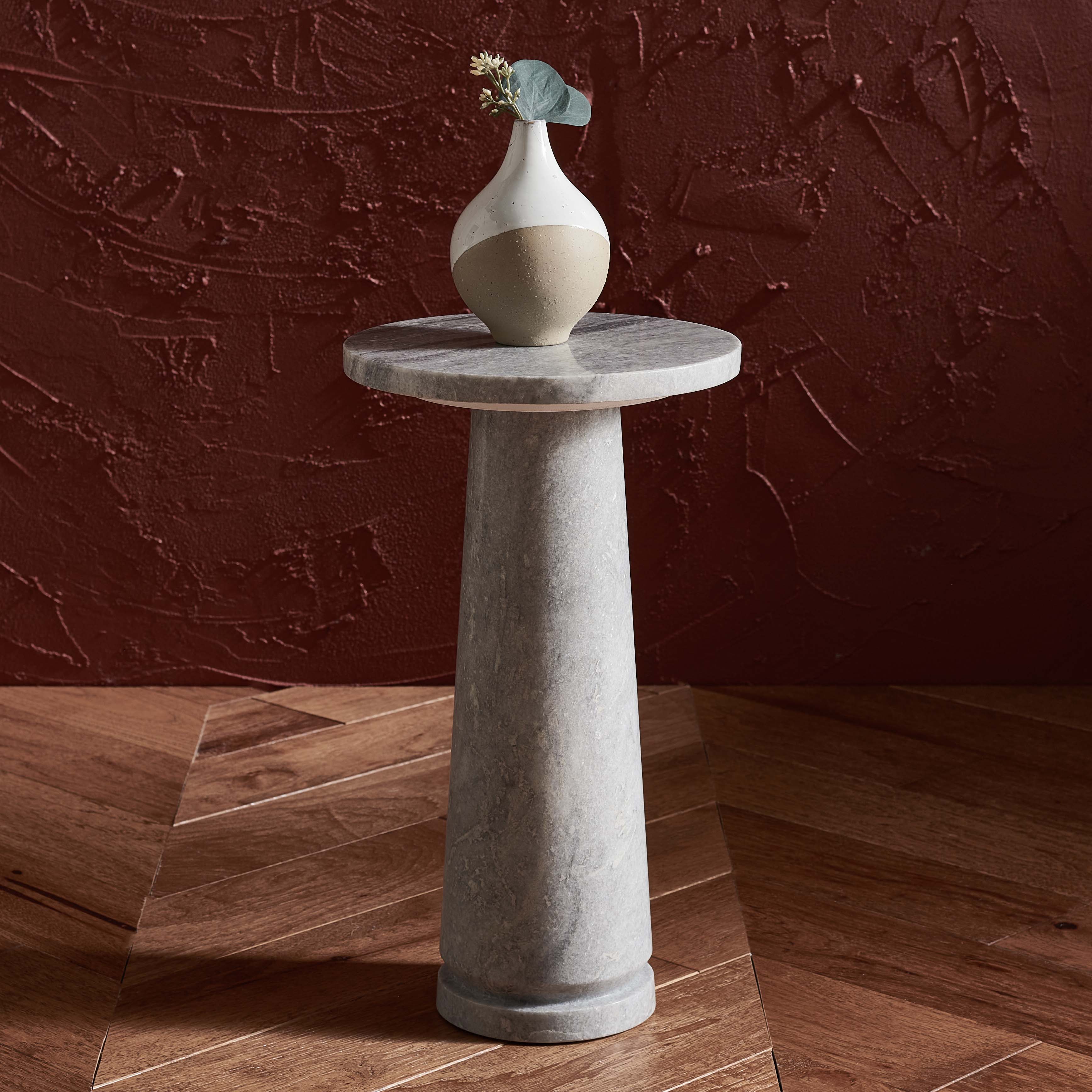 Safavieh Couture Valentia Round Marble Accent Table - Light Grey