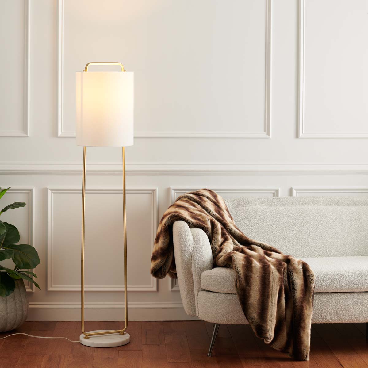 Safavieh Giulia Floor Lamp , FLL7006 - Gold