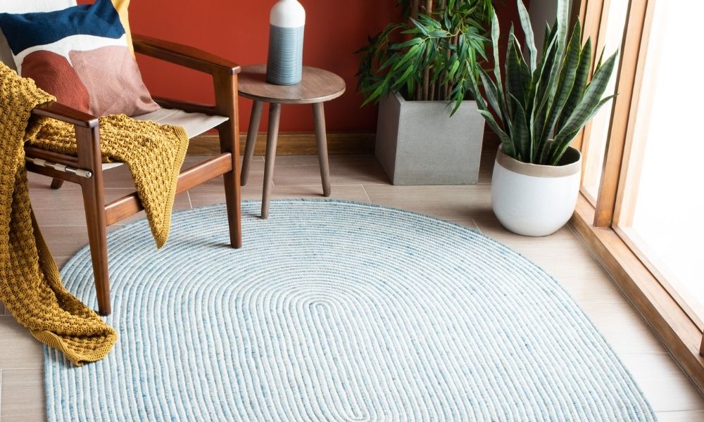 4 Tips for Using Oval Area Rugs in Your Home