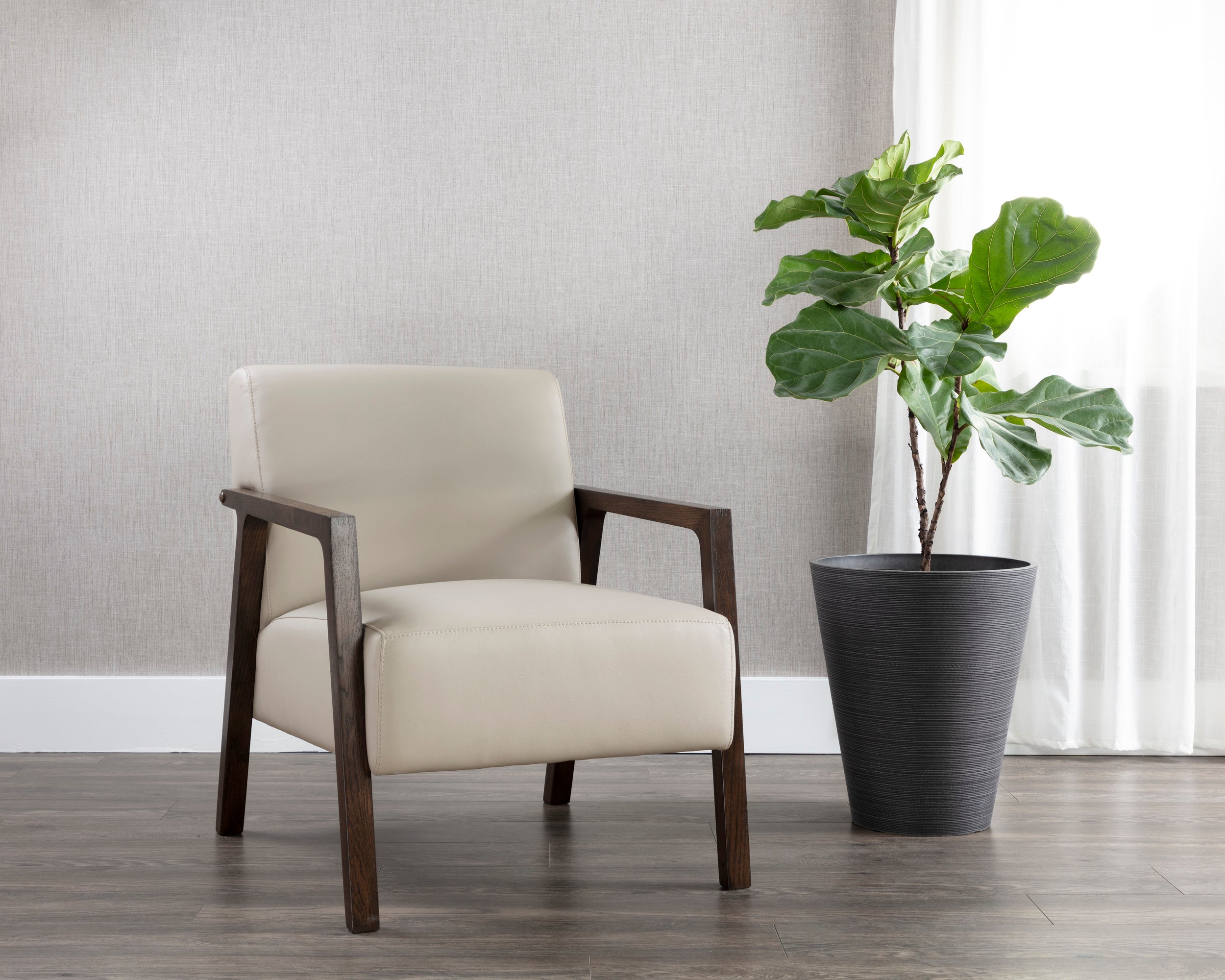 Neymar Lounge Chair - Linea Light Grey Leather