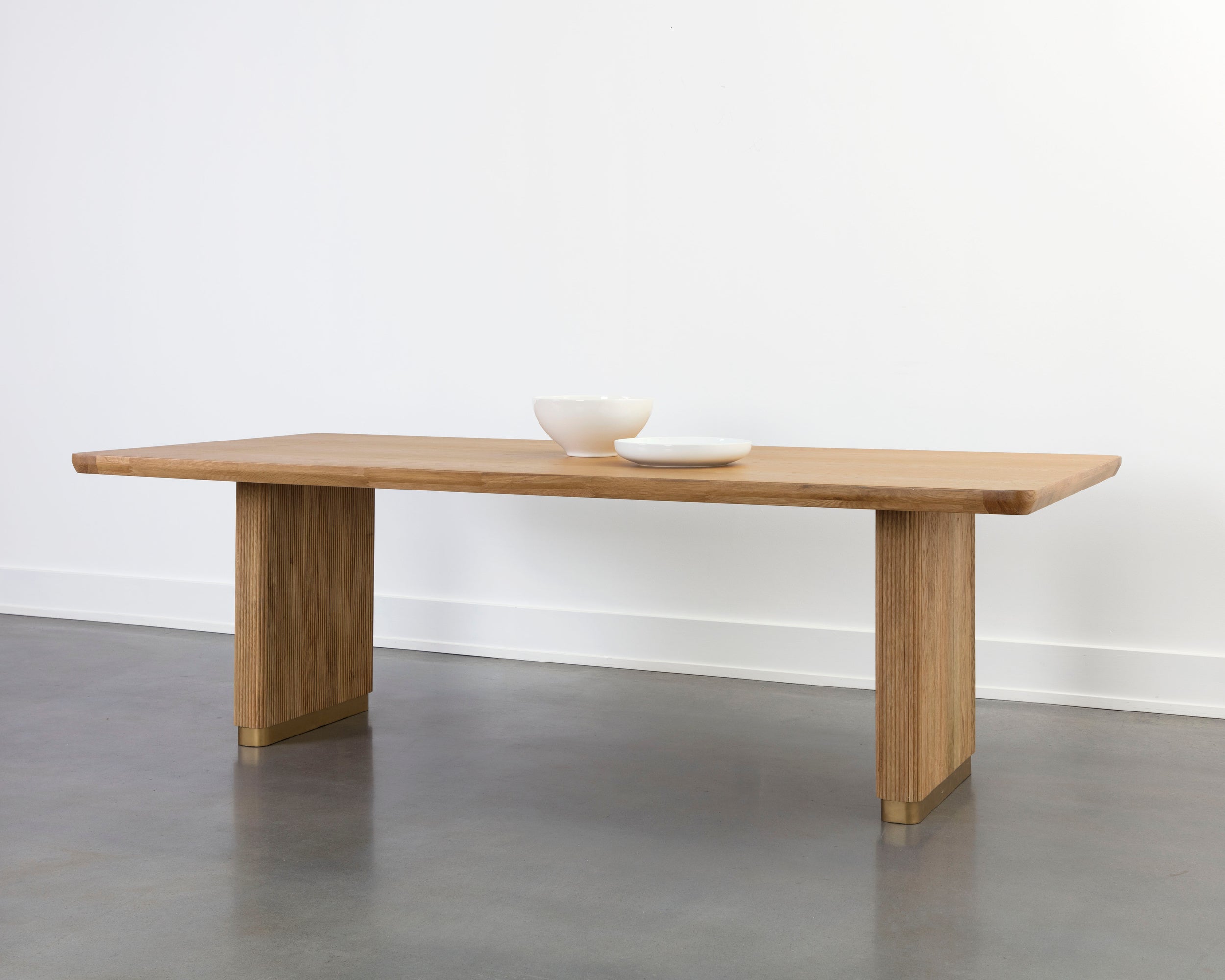 Kalla Dining Table -