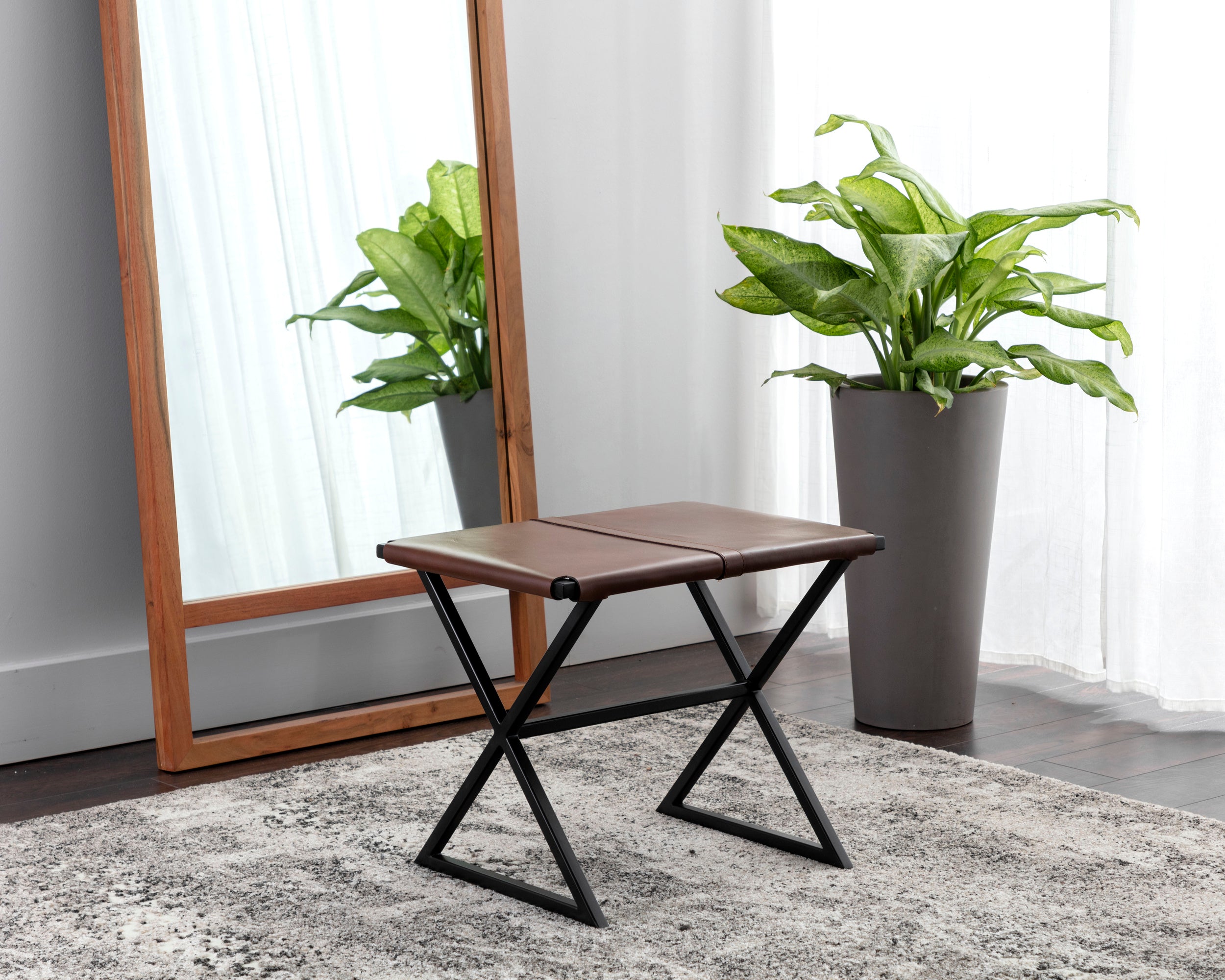Elon Stool - Vintage Cognac Leather
