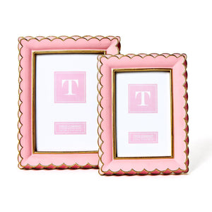 Two's Company Set of 2 Scalloped Picture Frames