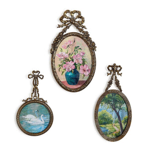 Two's Company Set of 3 Heirloom Antique Bow and Flower Hanging Frames Incl 3 Sizes - 55621