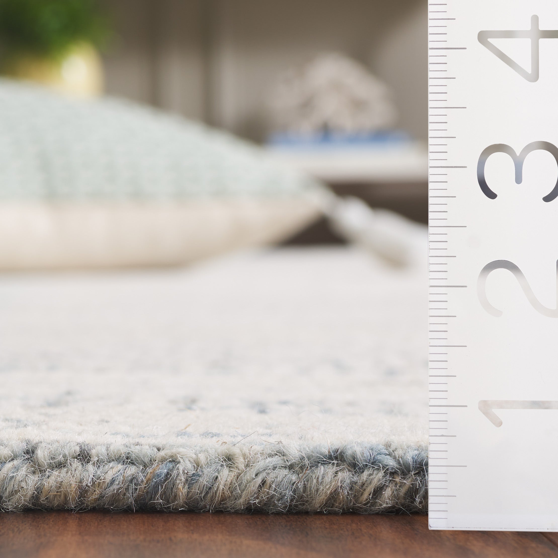 IVORY / BLUE