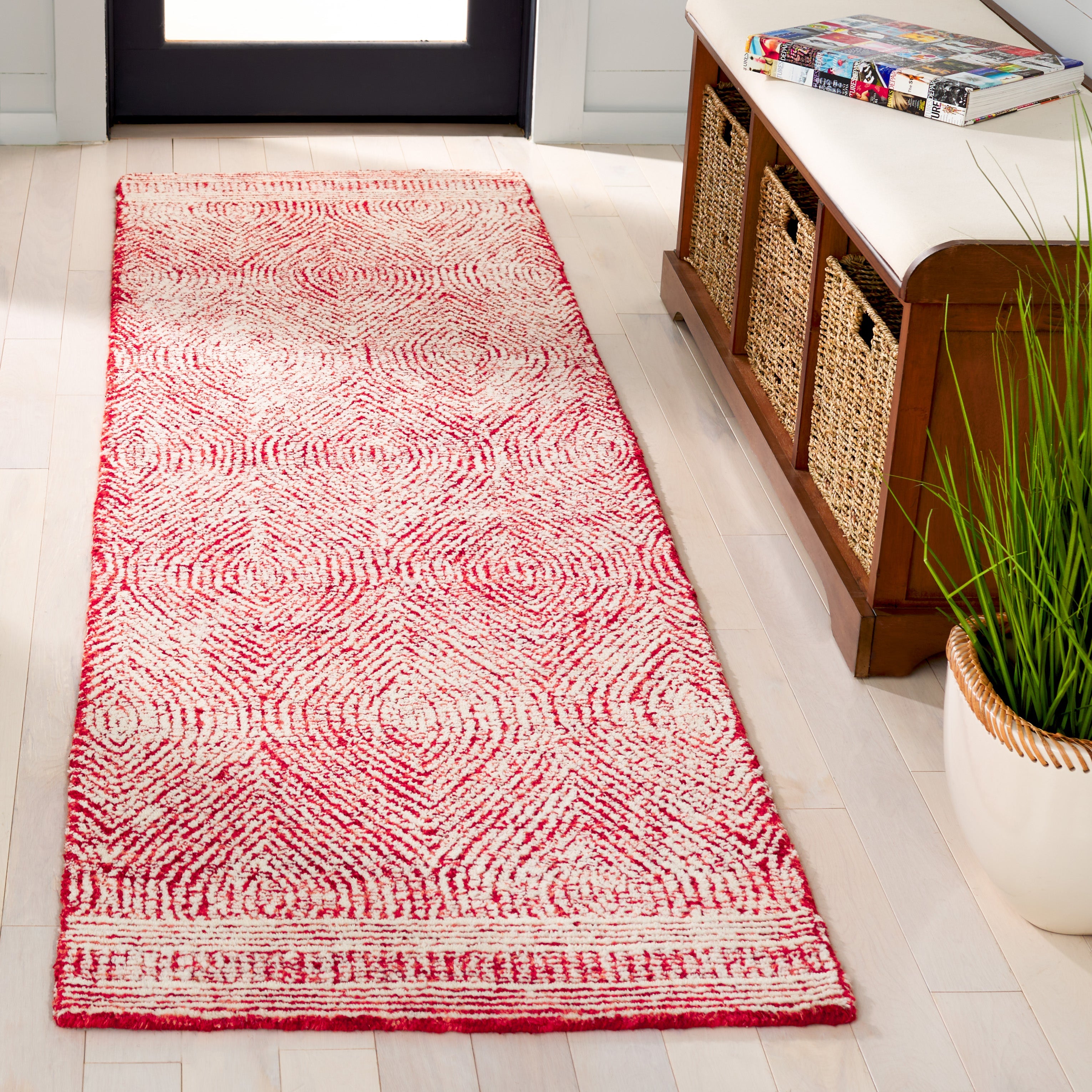 IVORY / RED