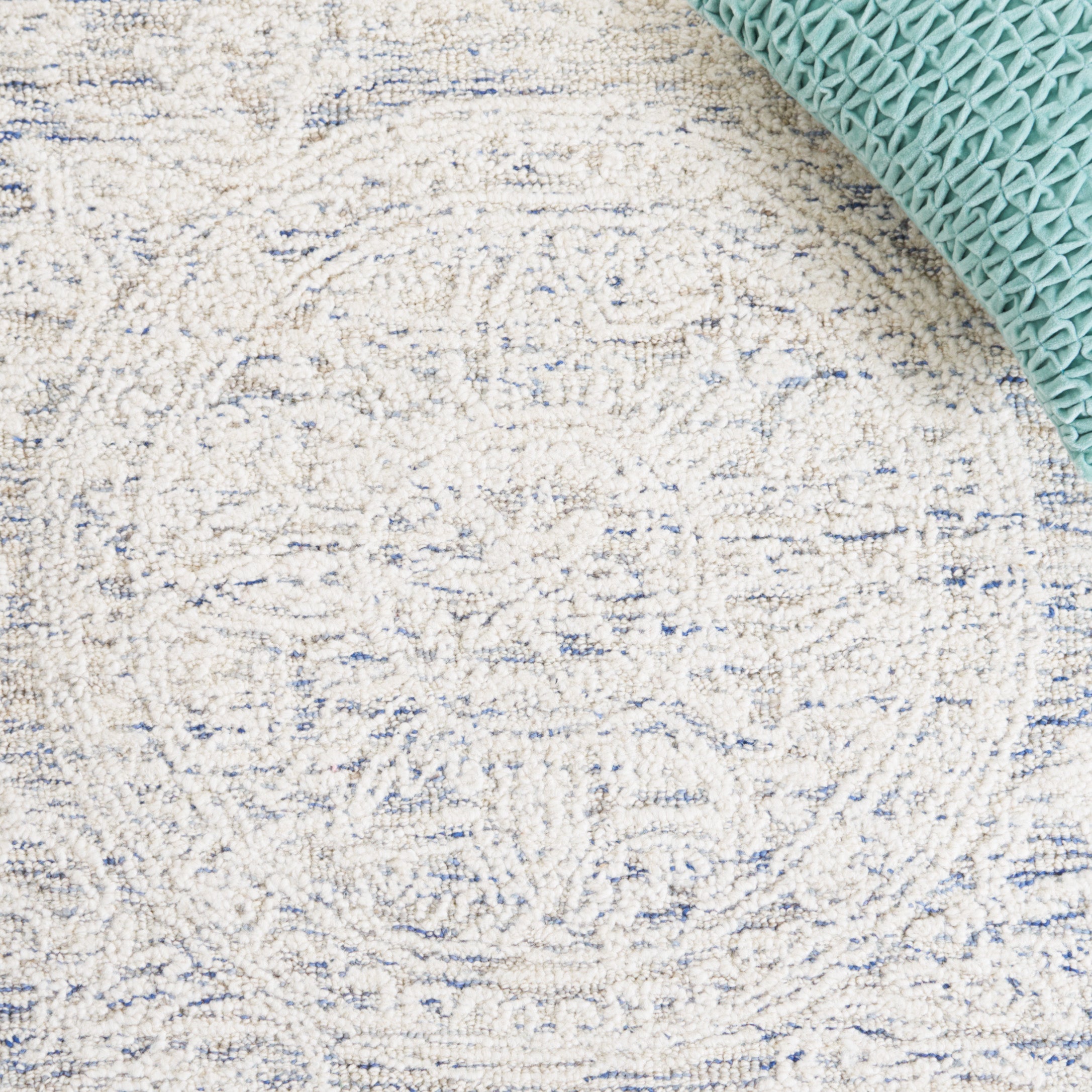 IVORY / BLUE