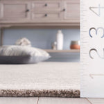 BEIGE / IVORY