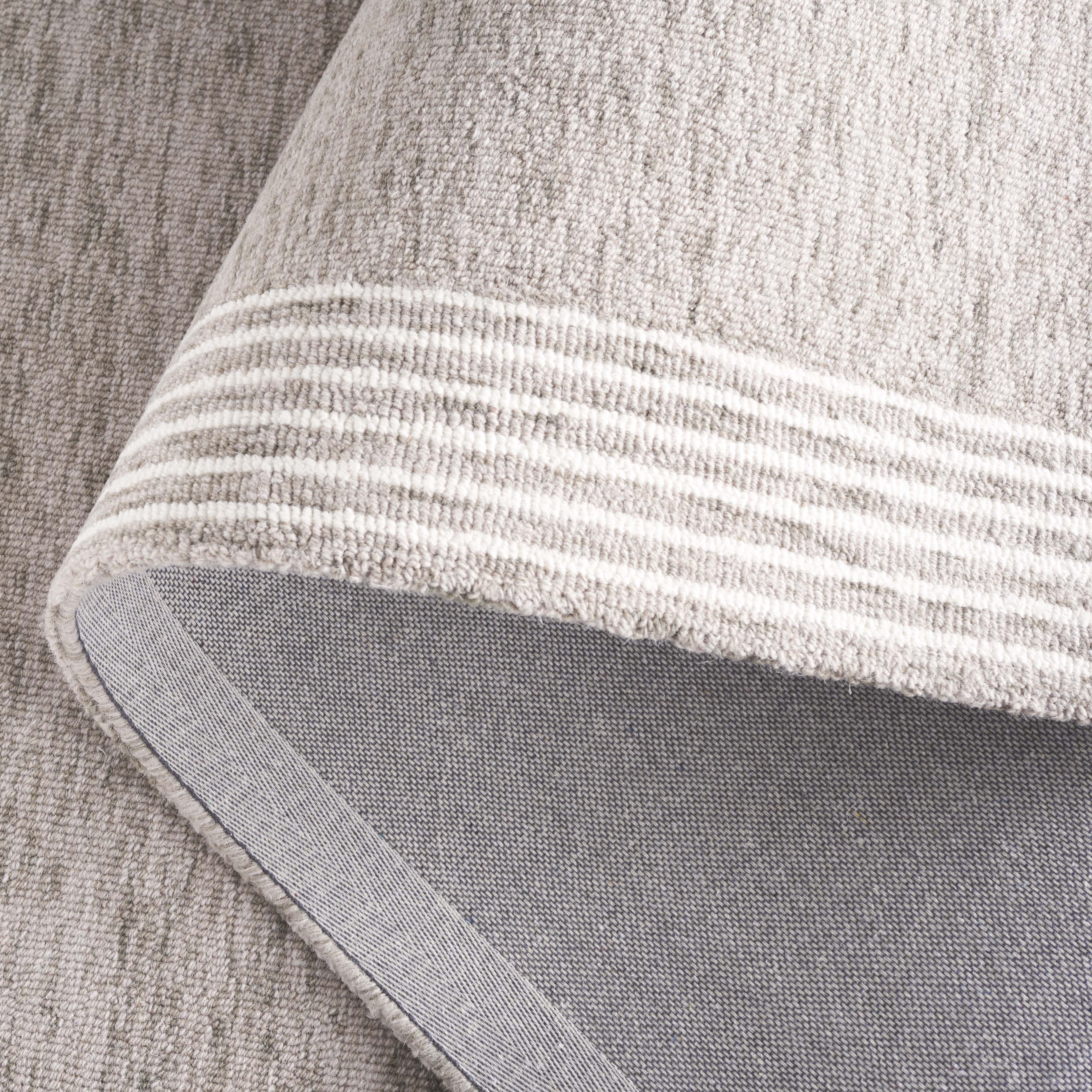 BEIGE / IVORY