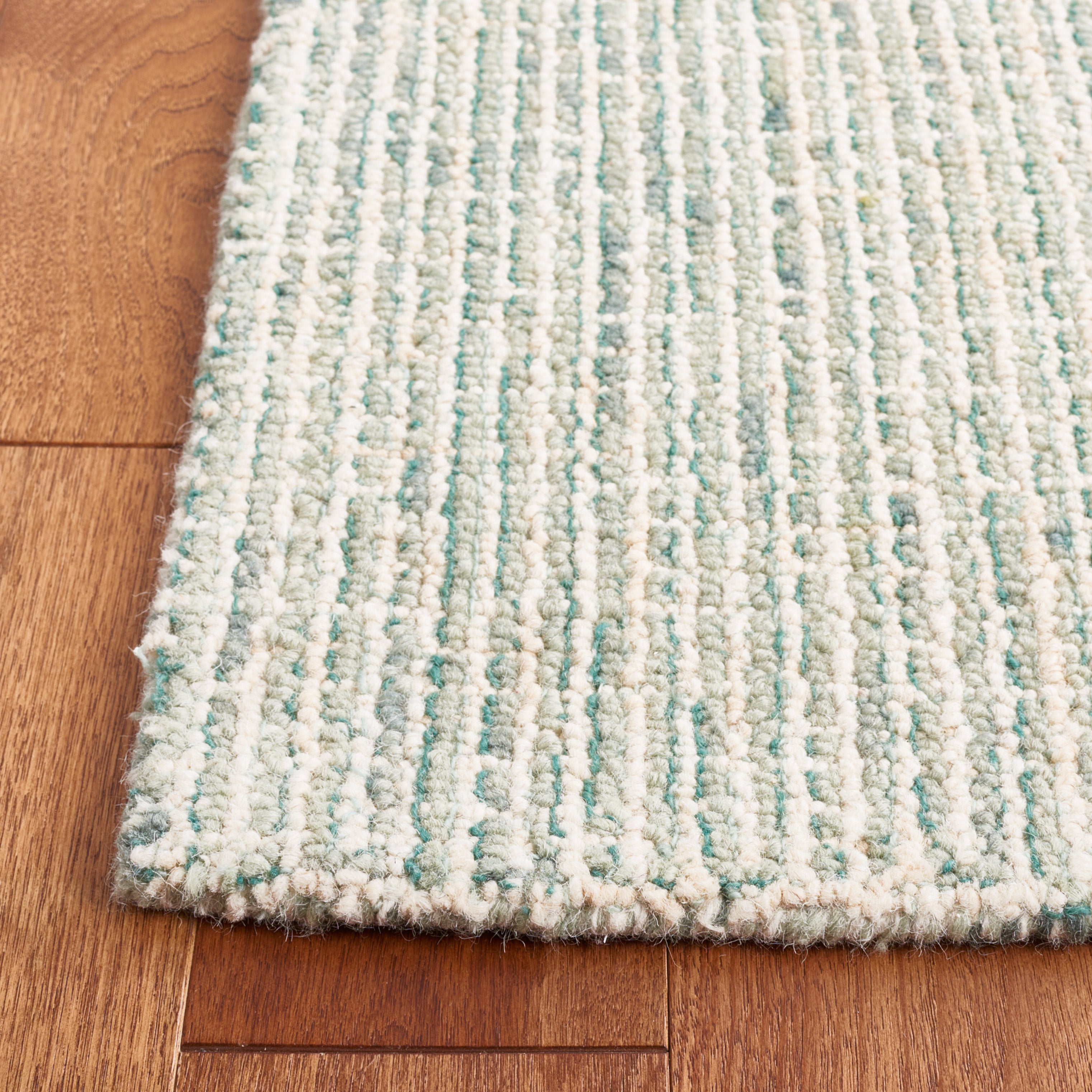 GREEN / IVORY
