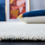 Safavieh Abstract 495 Rug, Abt495 - Light Sage / Ivory