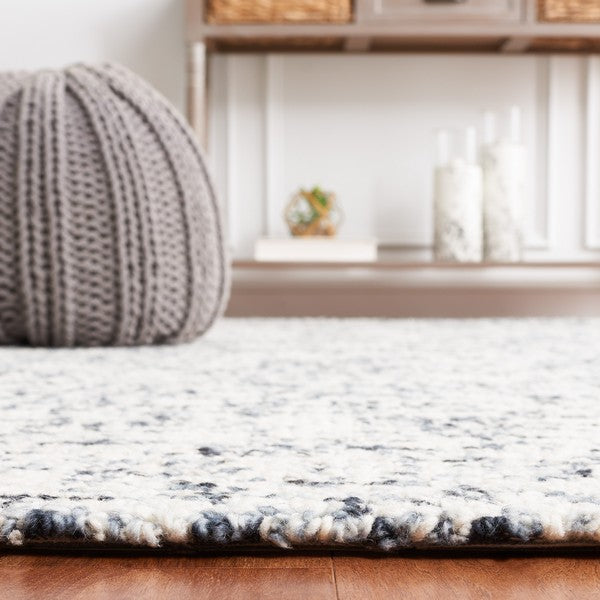 Safavieh Abstract 495 Rug, Abt495 - Black / Ivory