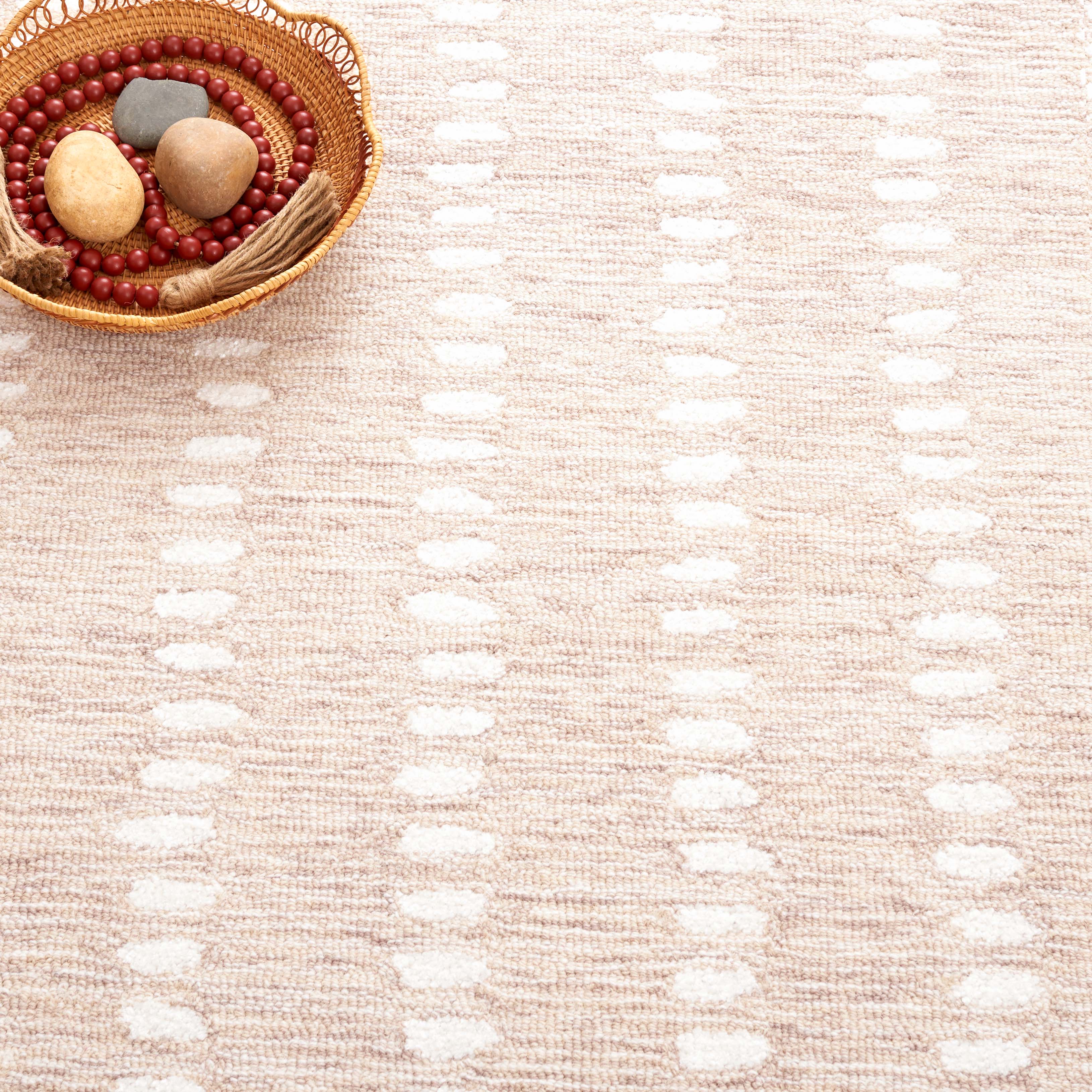 BEIGE / IVORY