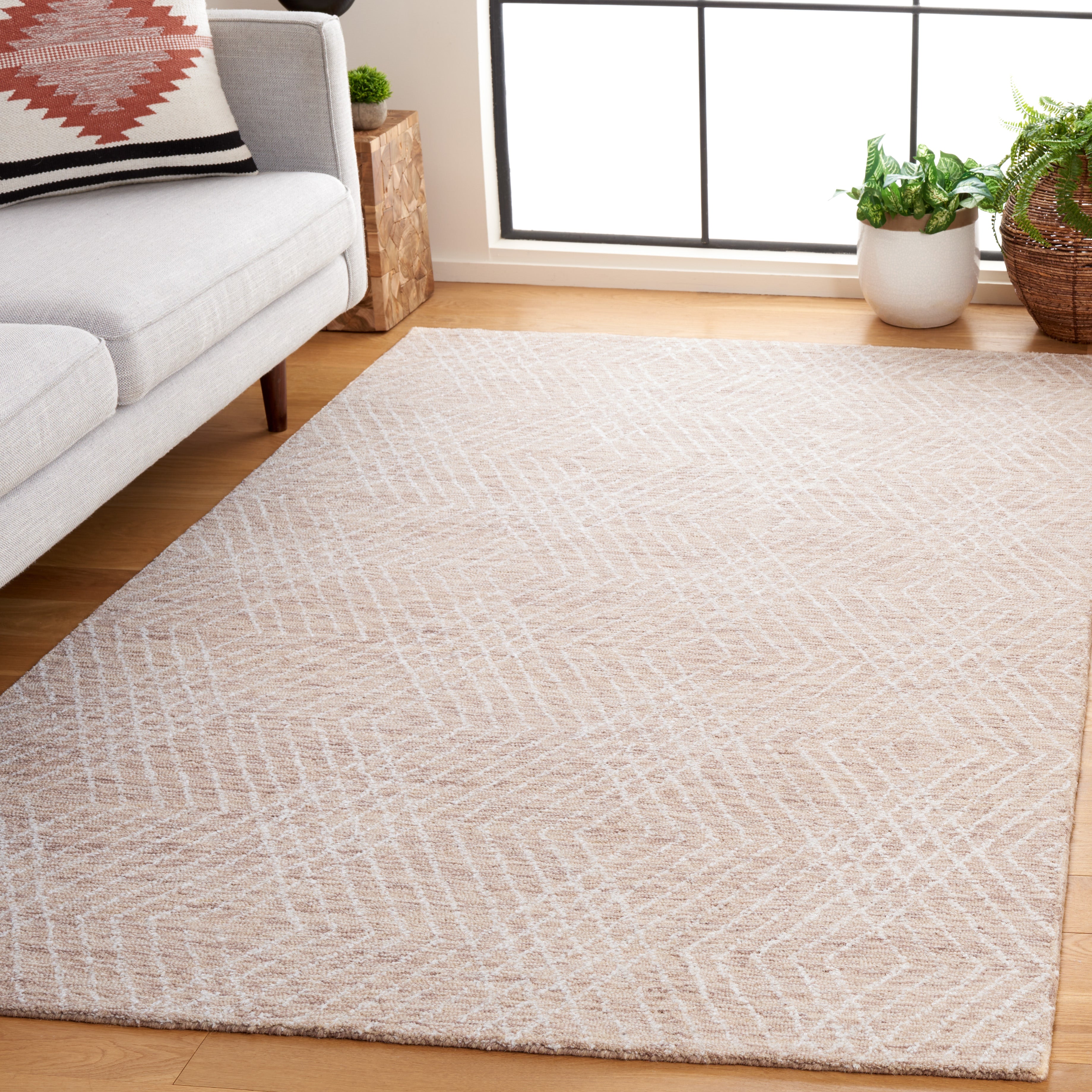 BEIGE / IVORY