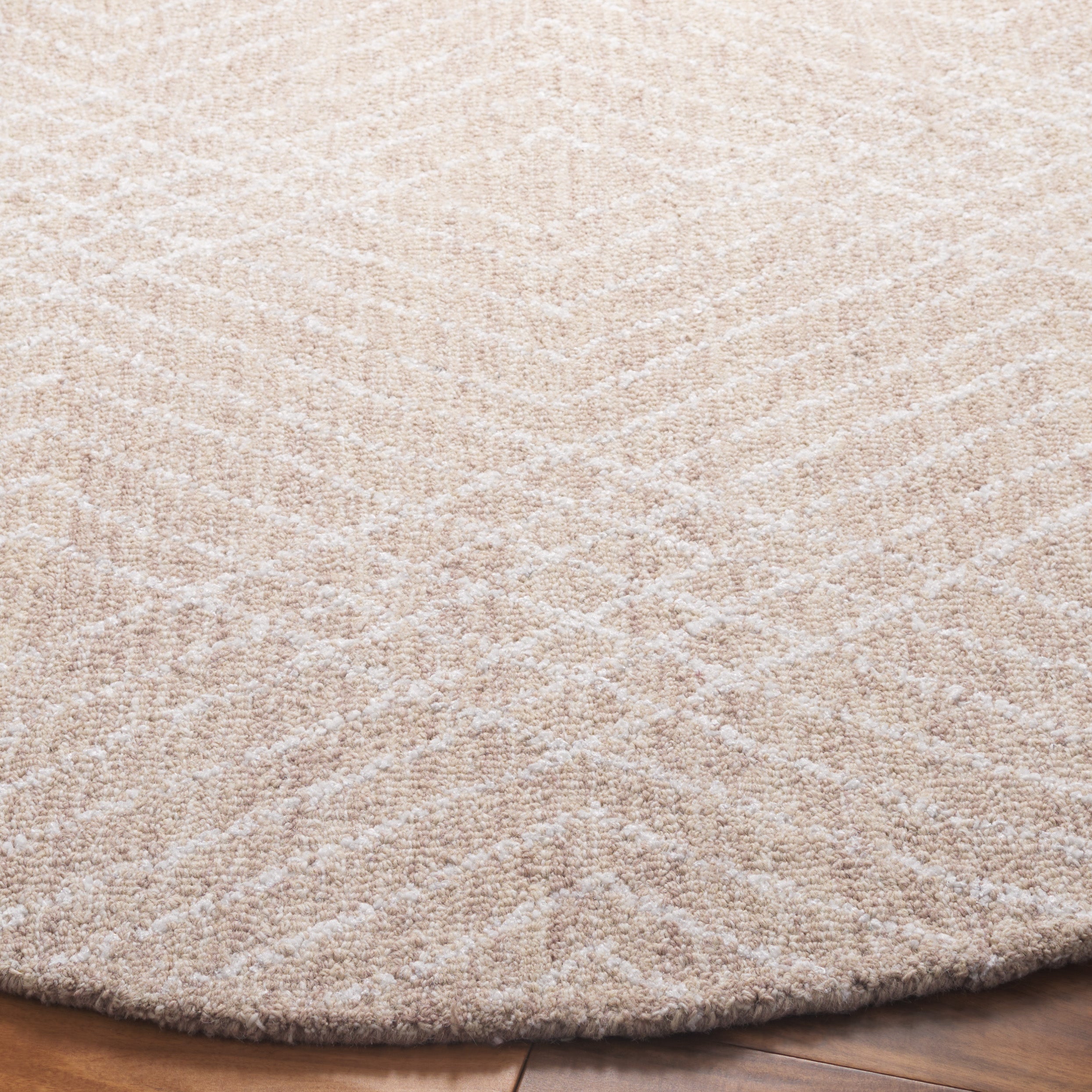 BEIGE / IVORY
