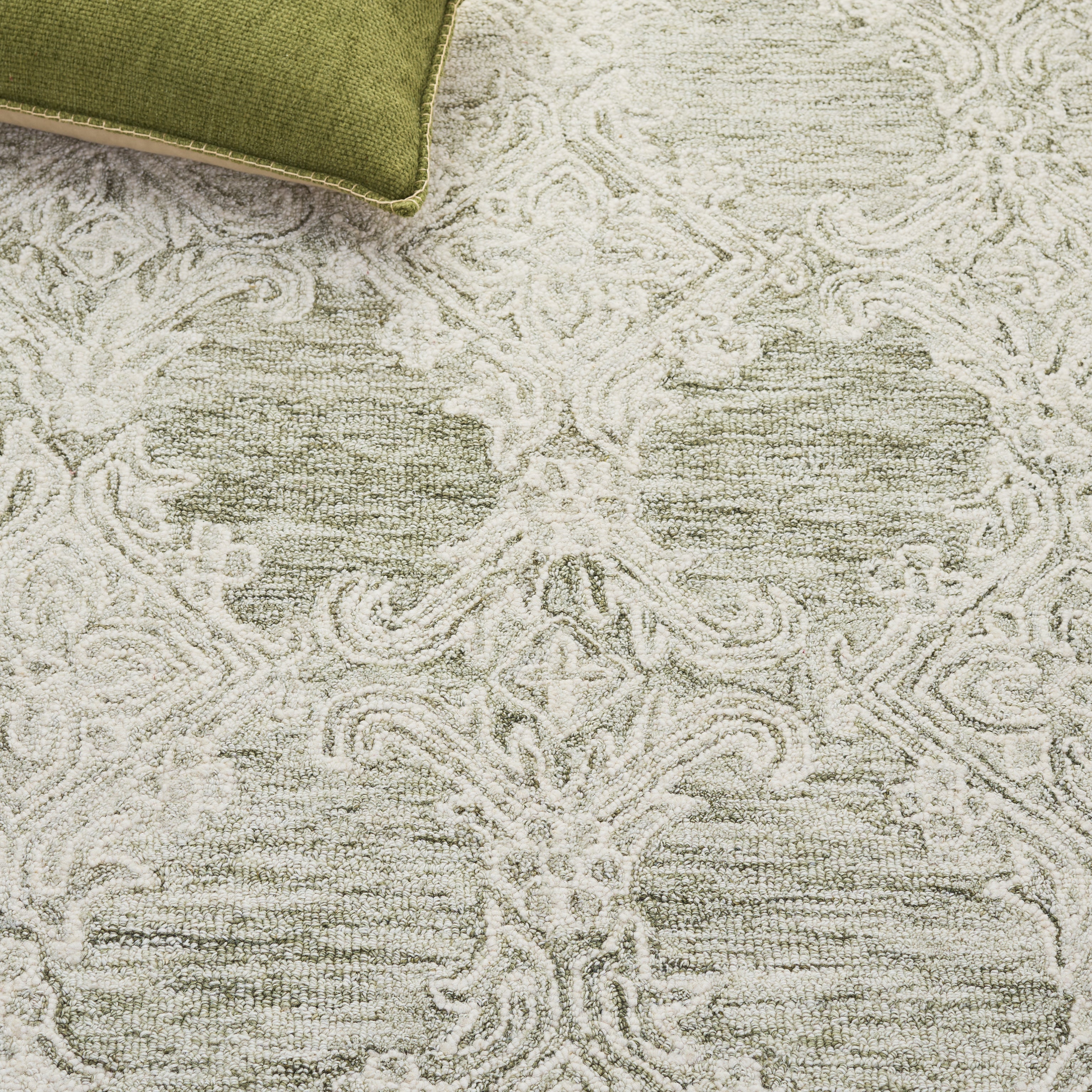 GREEN / IVORY