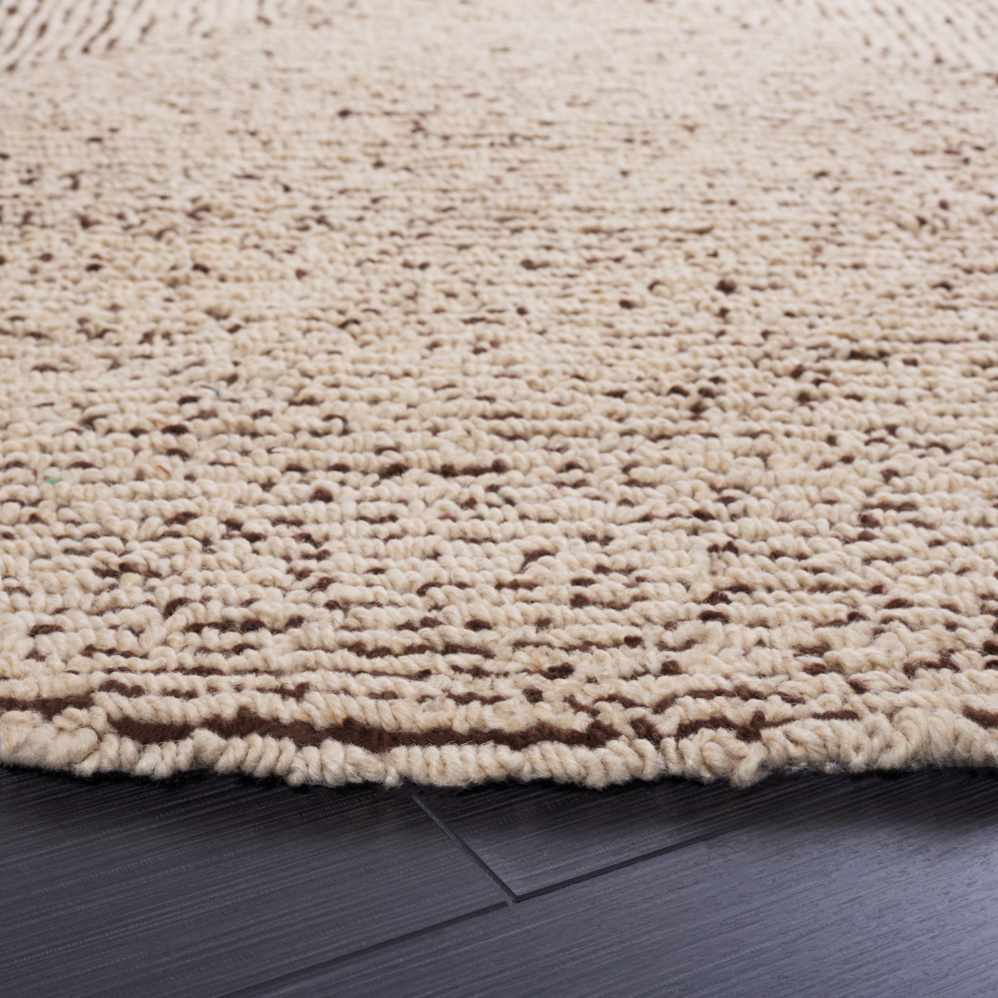 IVORY / BROWN
