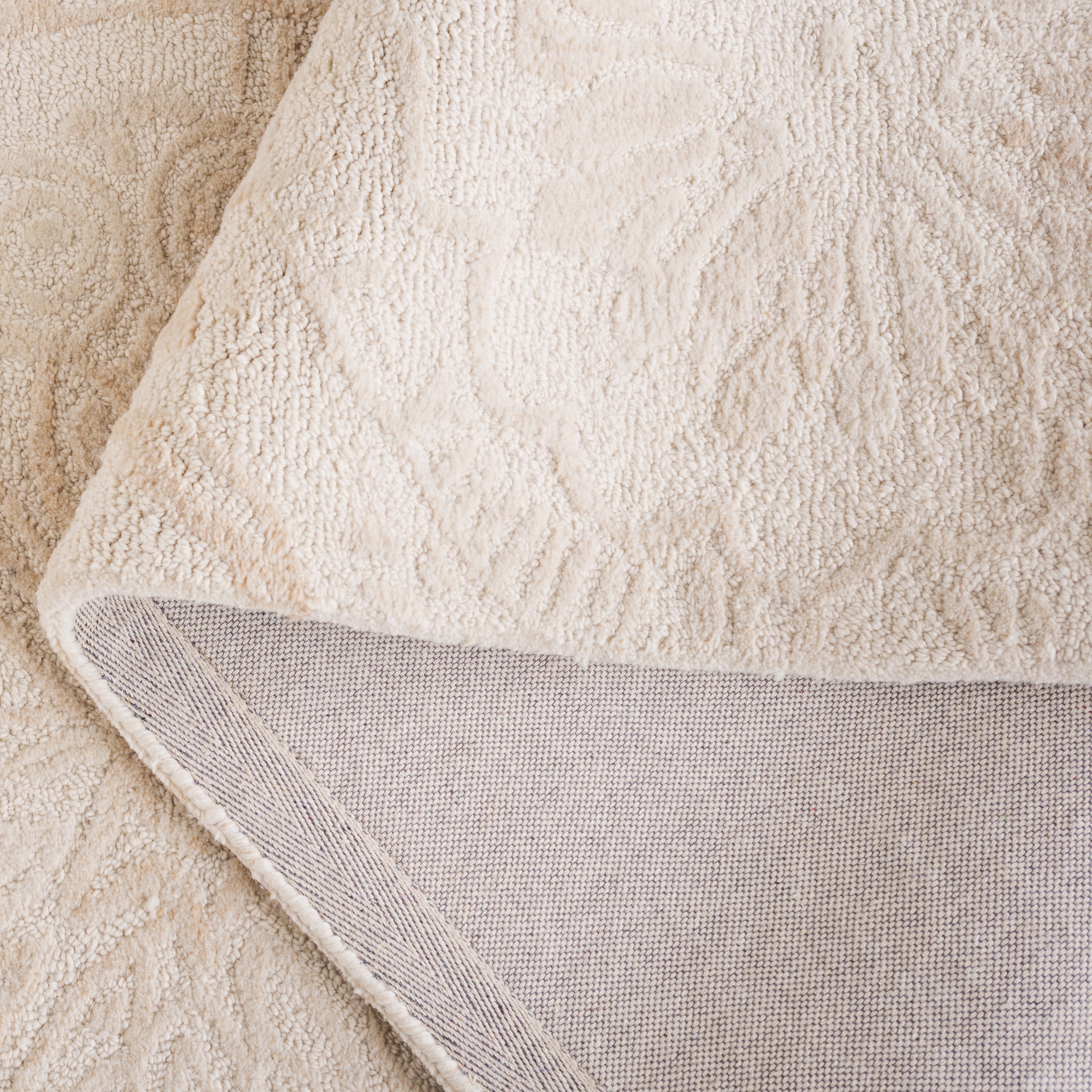 BEIGE / IVORY