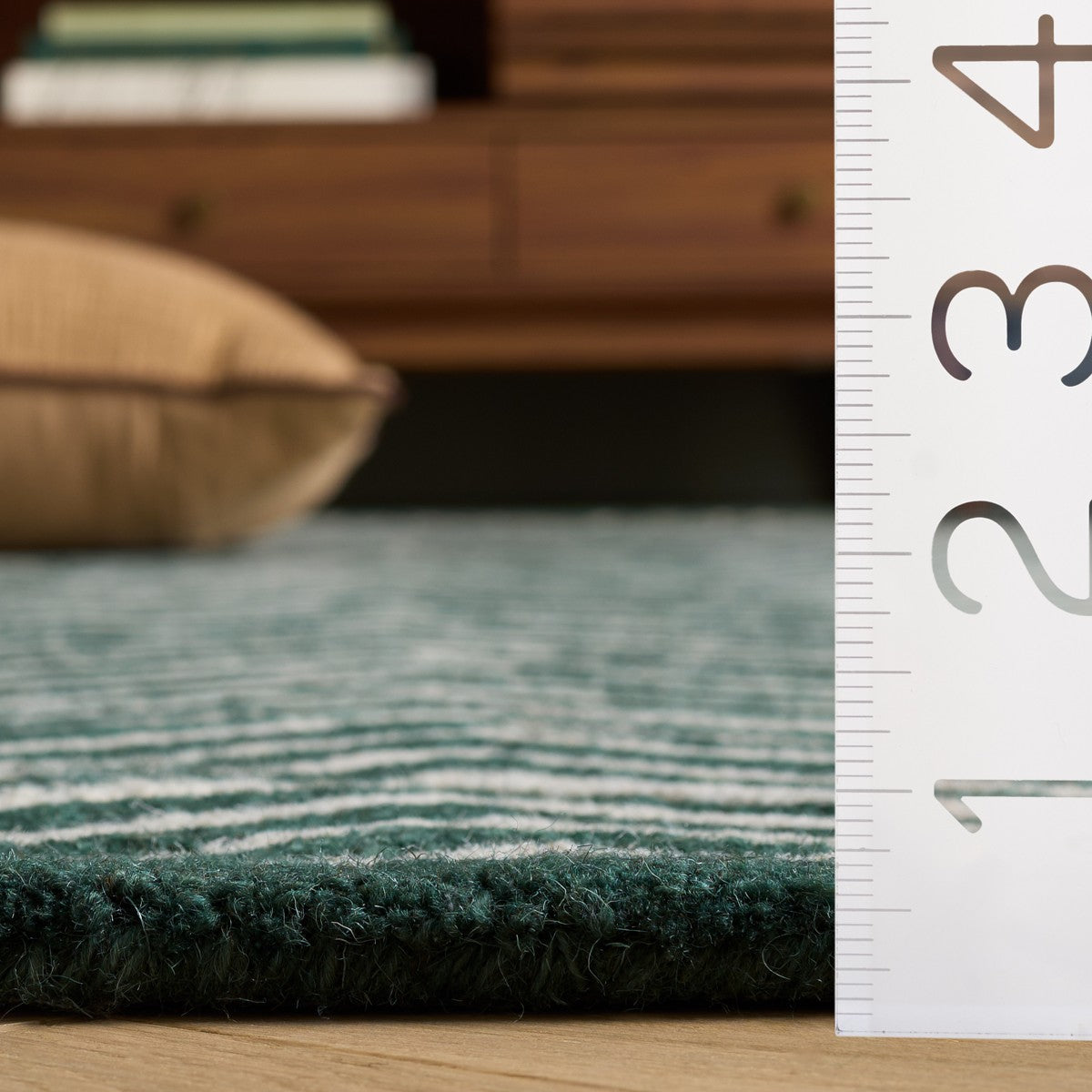 GREEN / IVORY