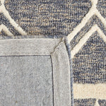 GREY / IVORY