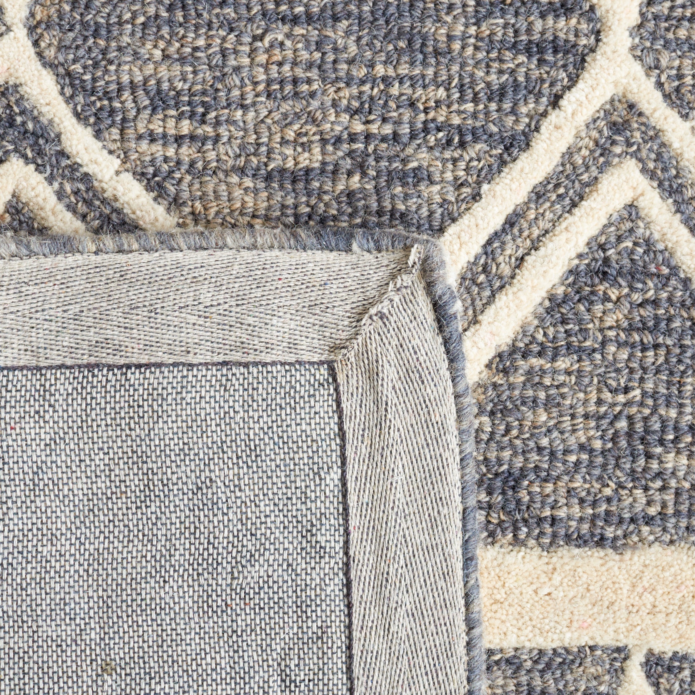 GREY / IVORY