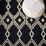 BLACK / IVORY