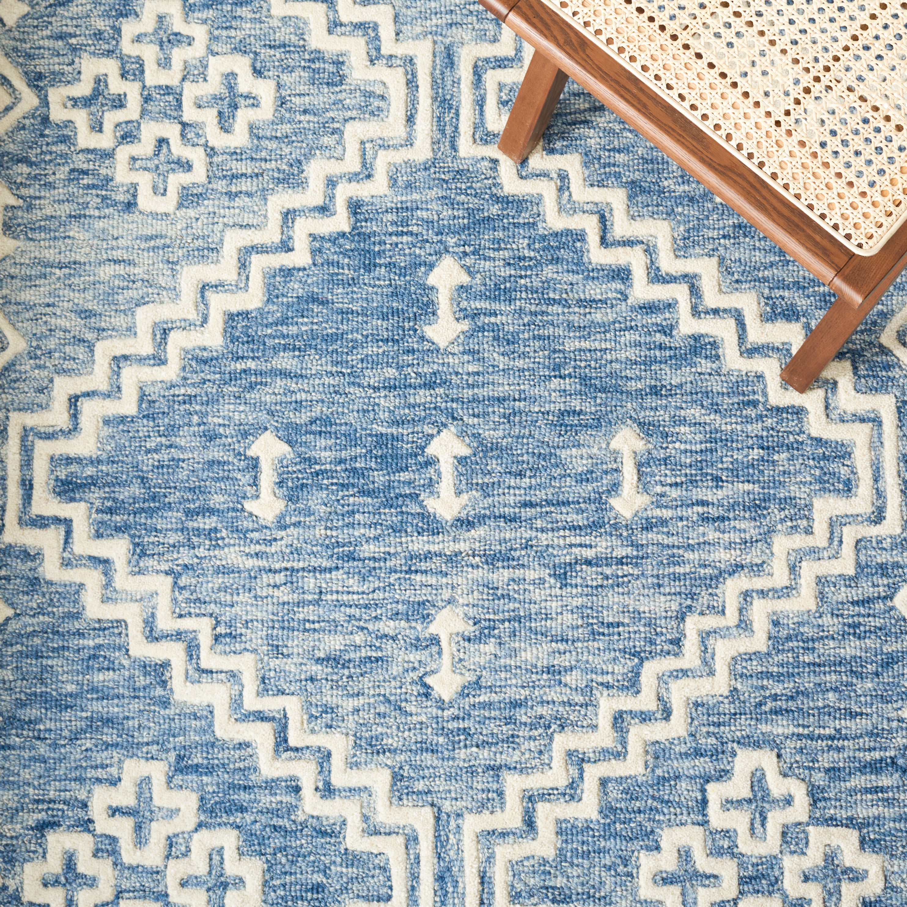 BLUE / IVORY
