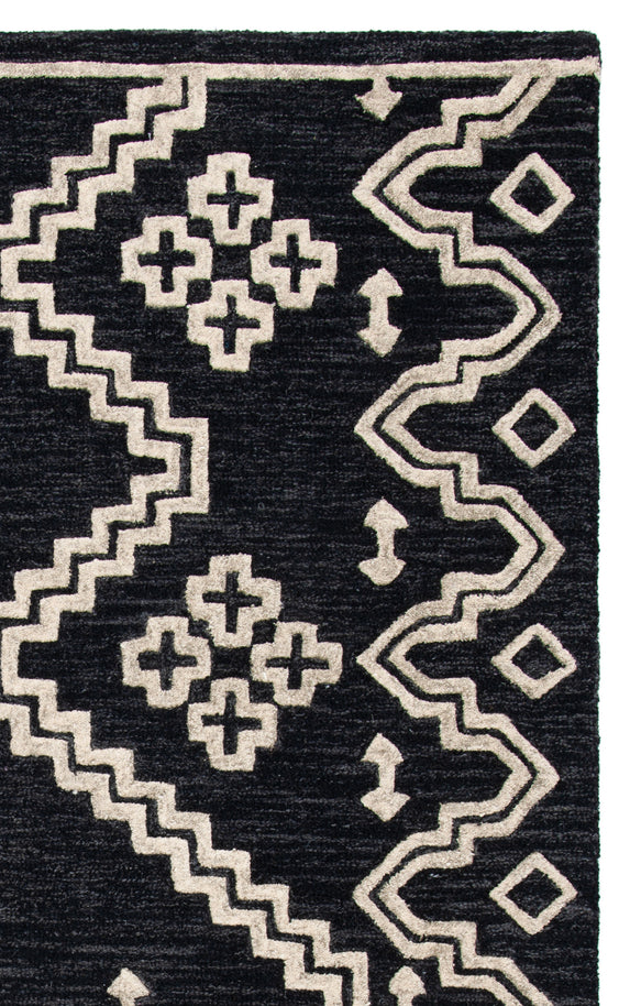 BLACK / IVORY