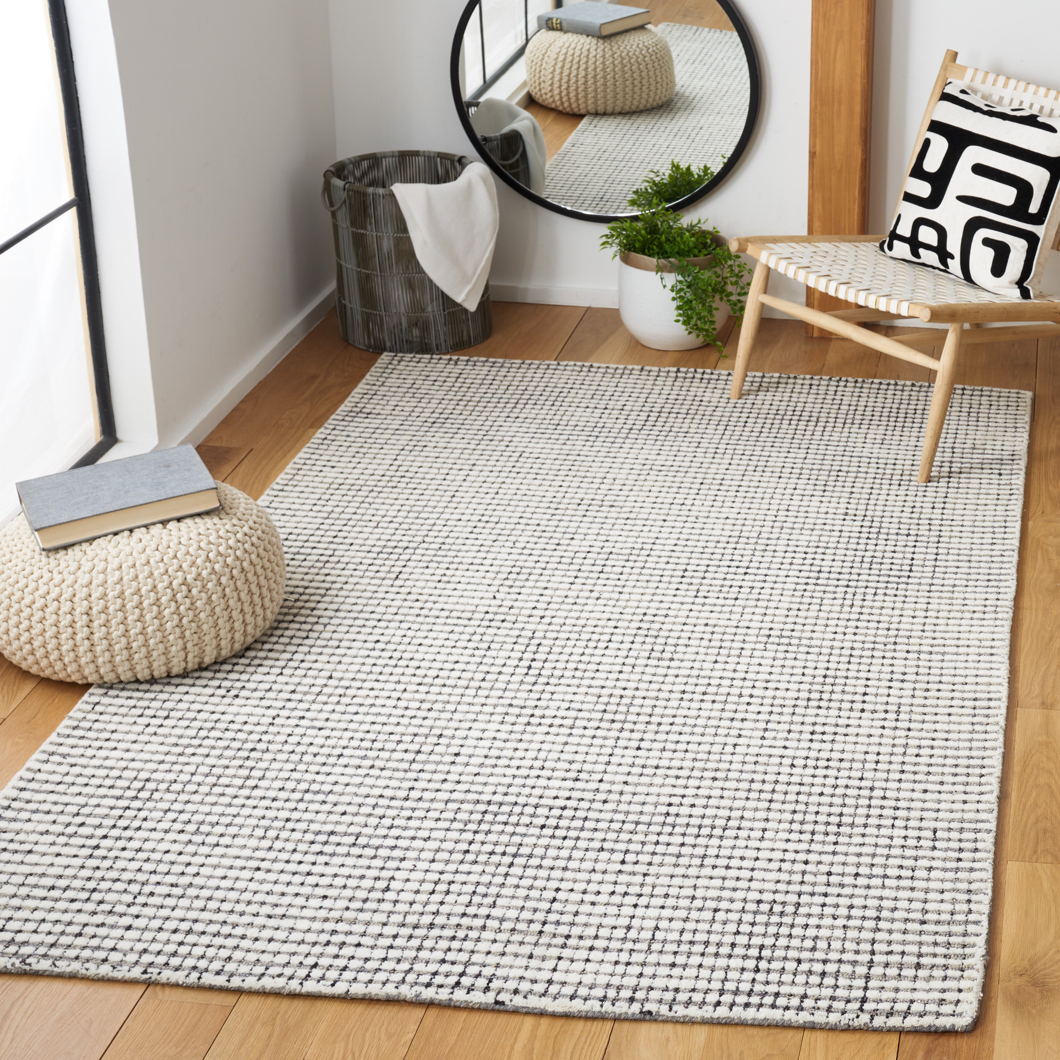 GREY / IVORY