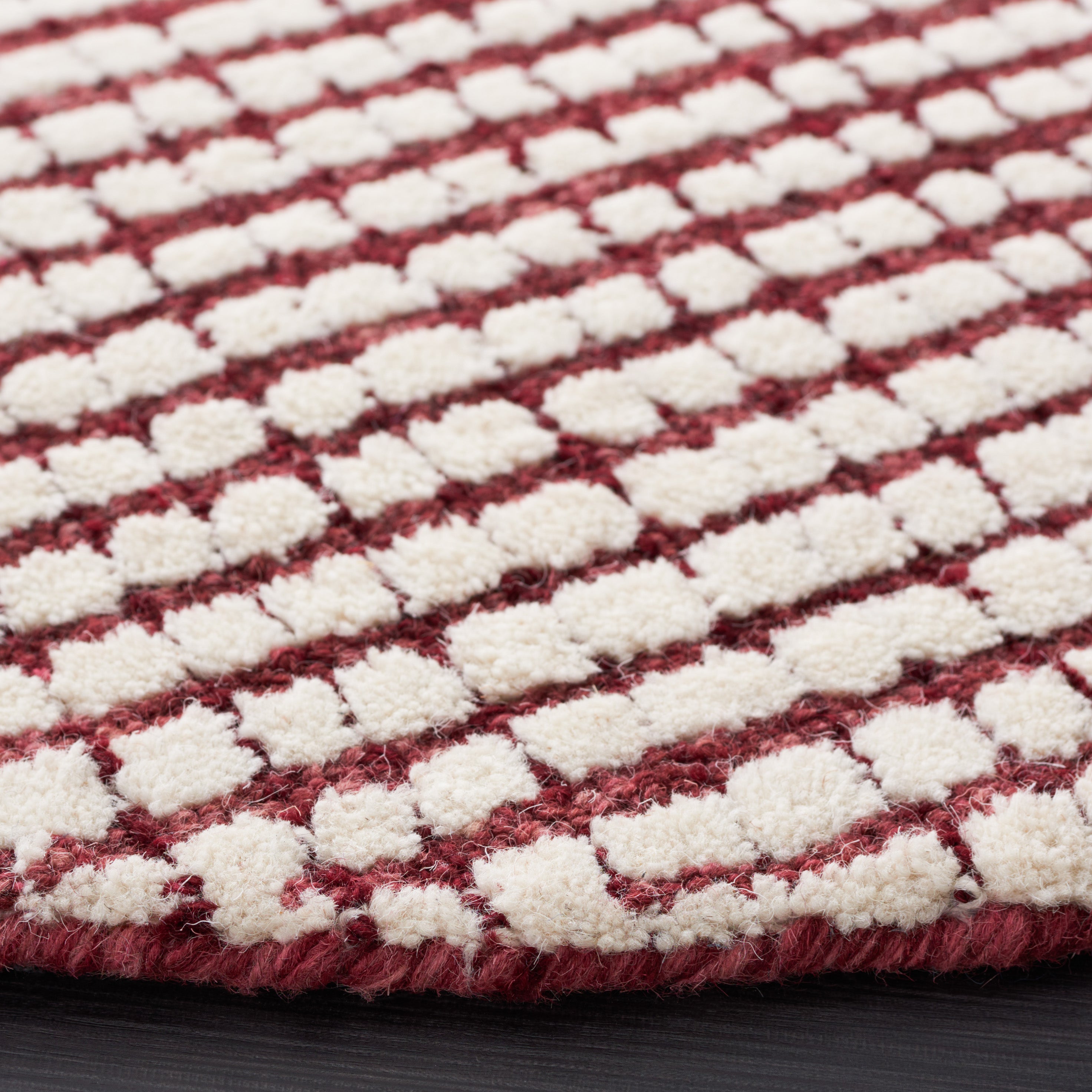 RED / IVORY