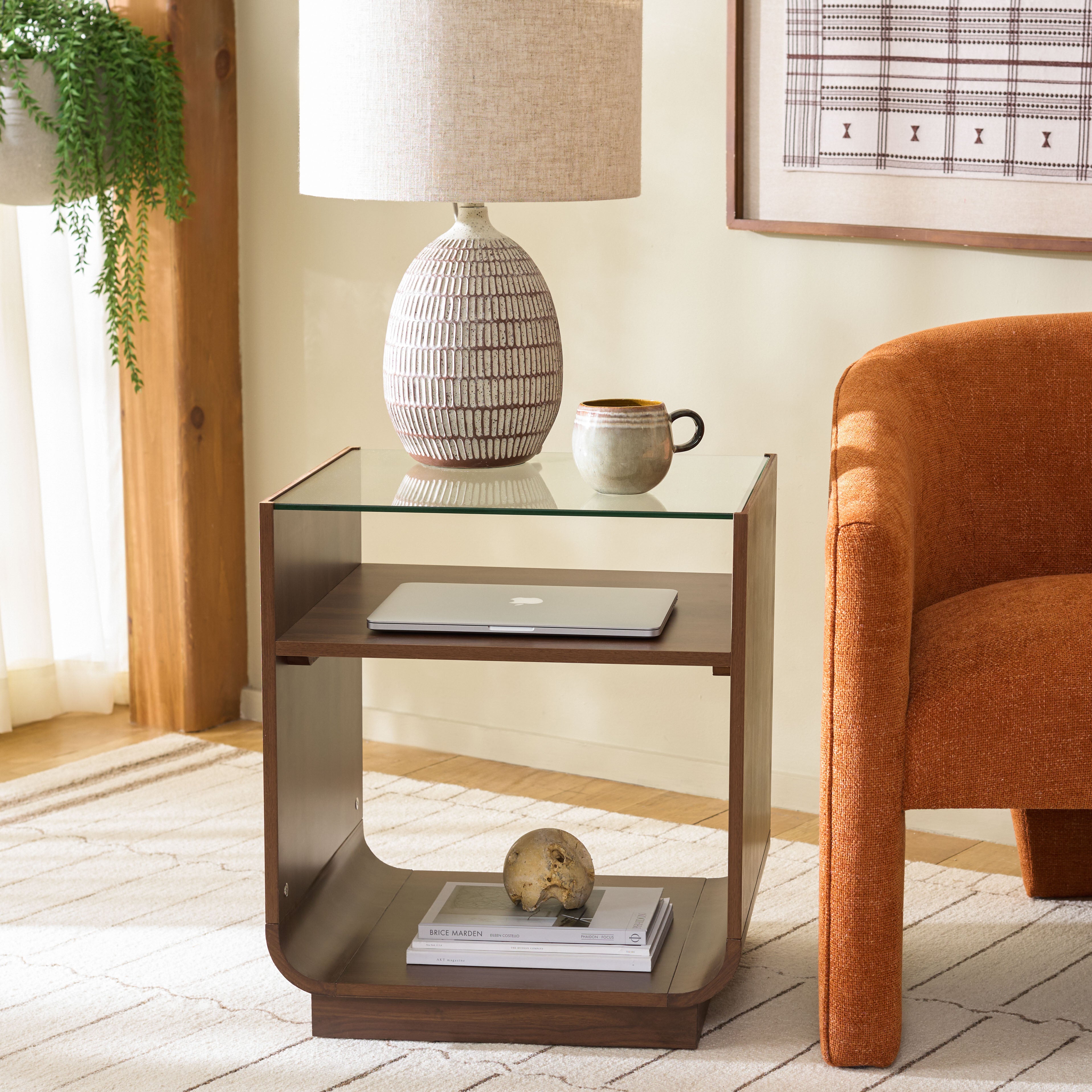 WALNUT / GLASS
