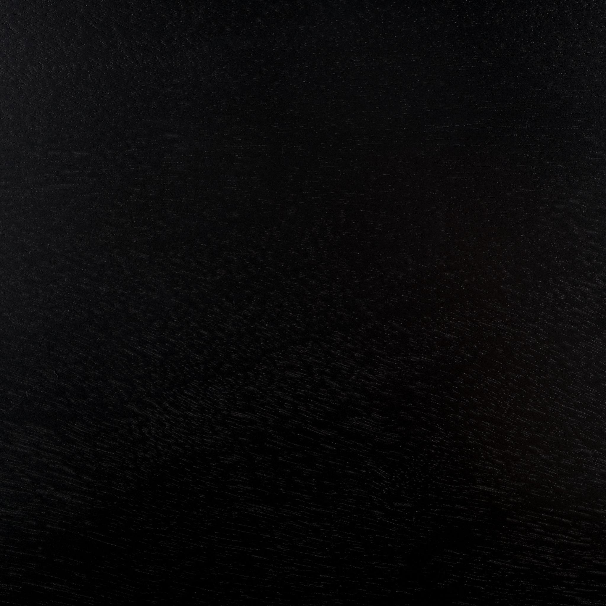 MATTE BLACK
