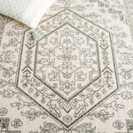 IVORY / DARK GREEN
