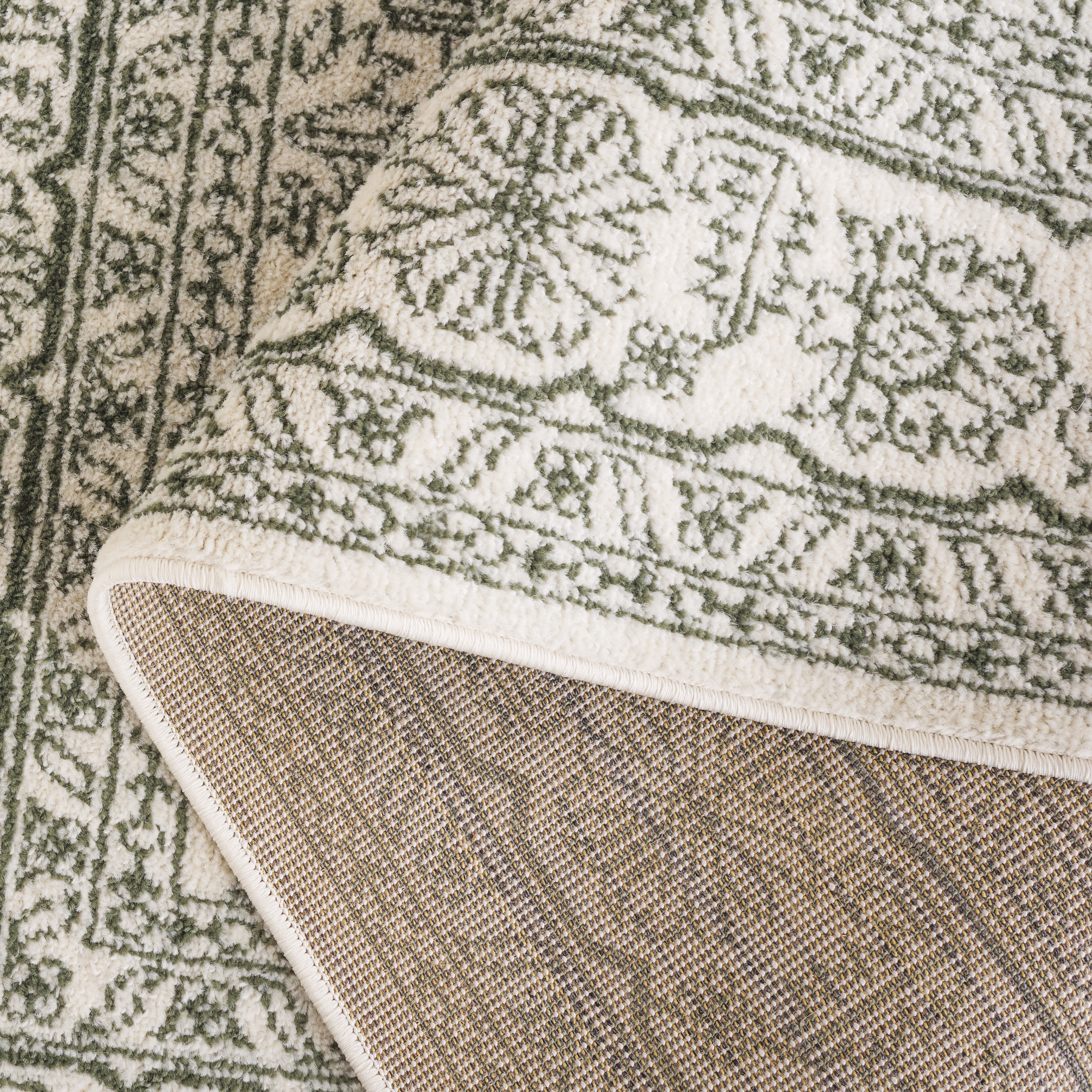 IVORY / DARK GREEN