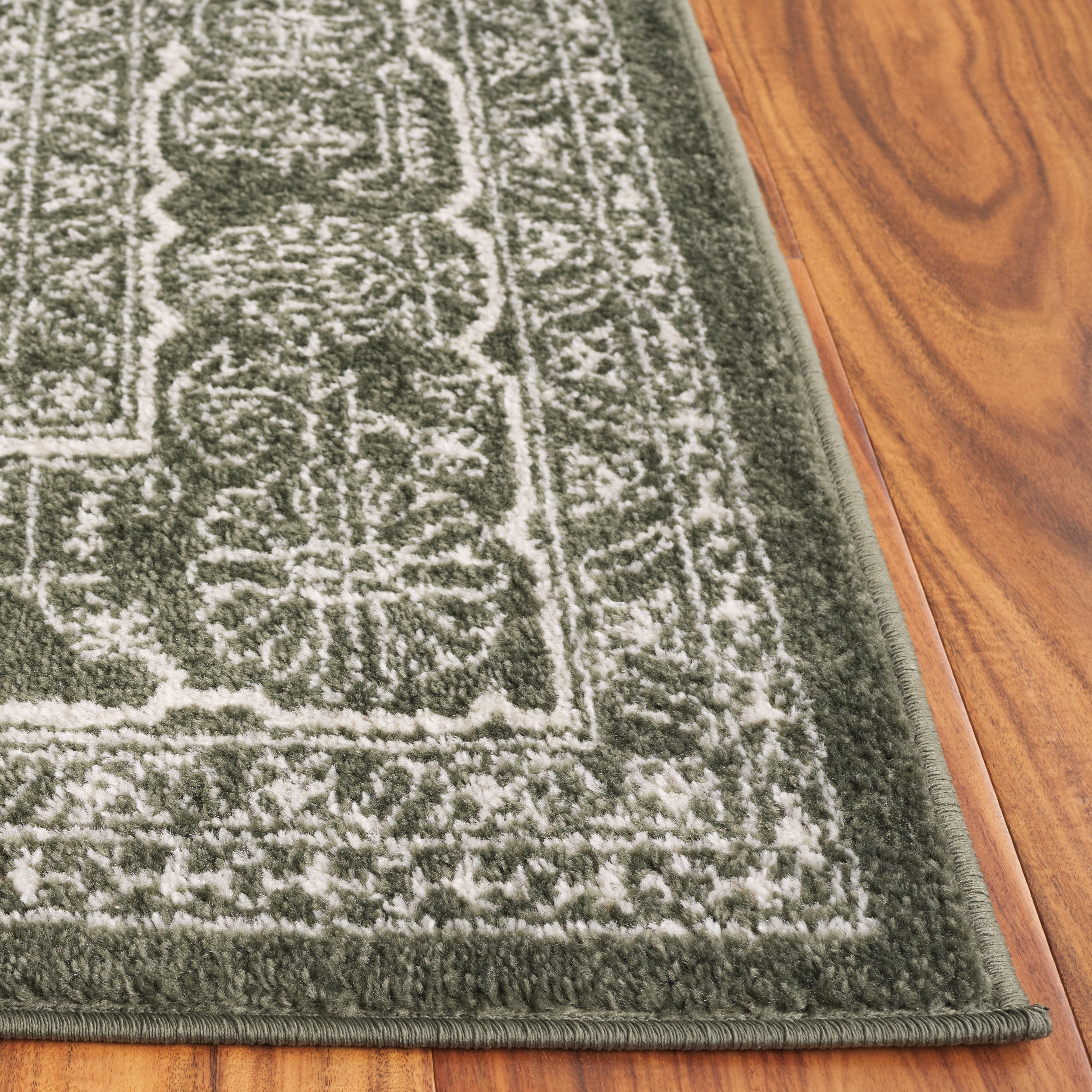 DARK GREEN / IVORY