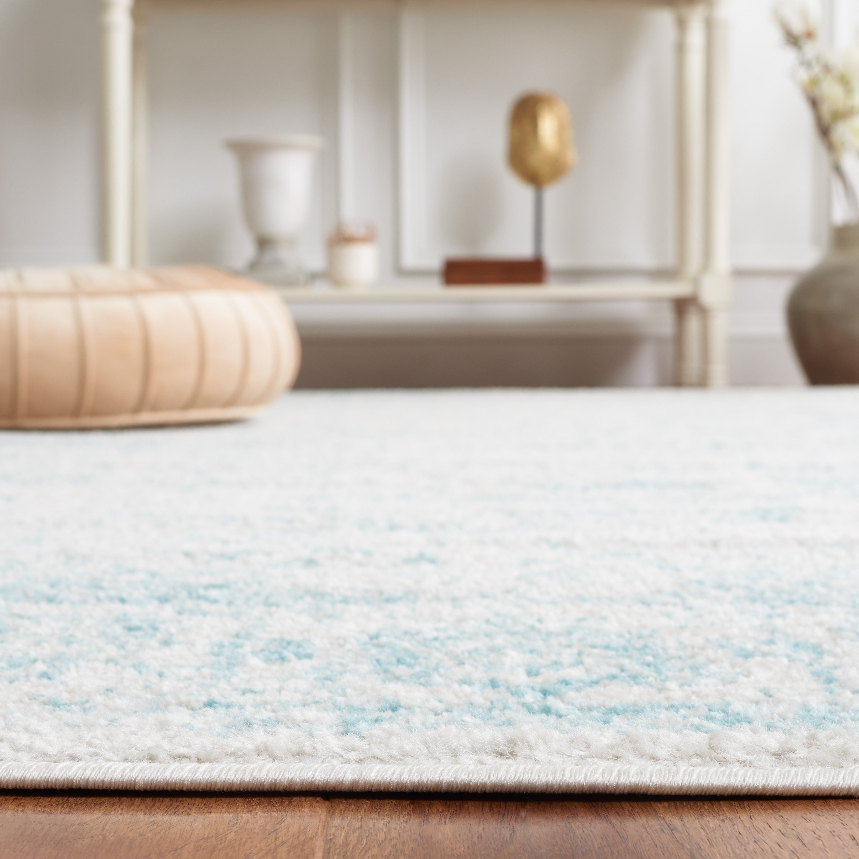 IVORY / LIGHT BLUE