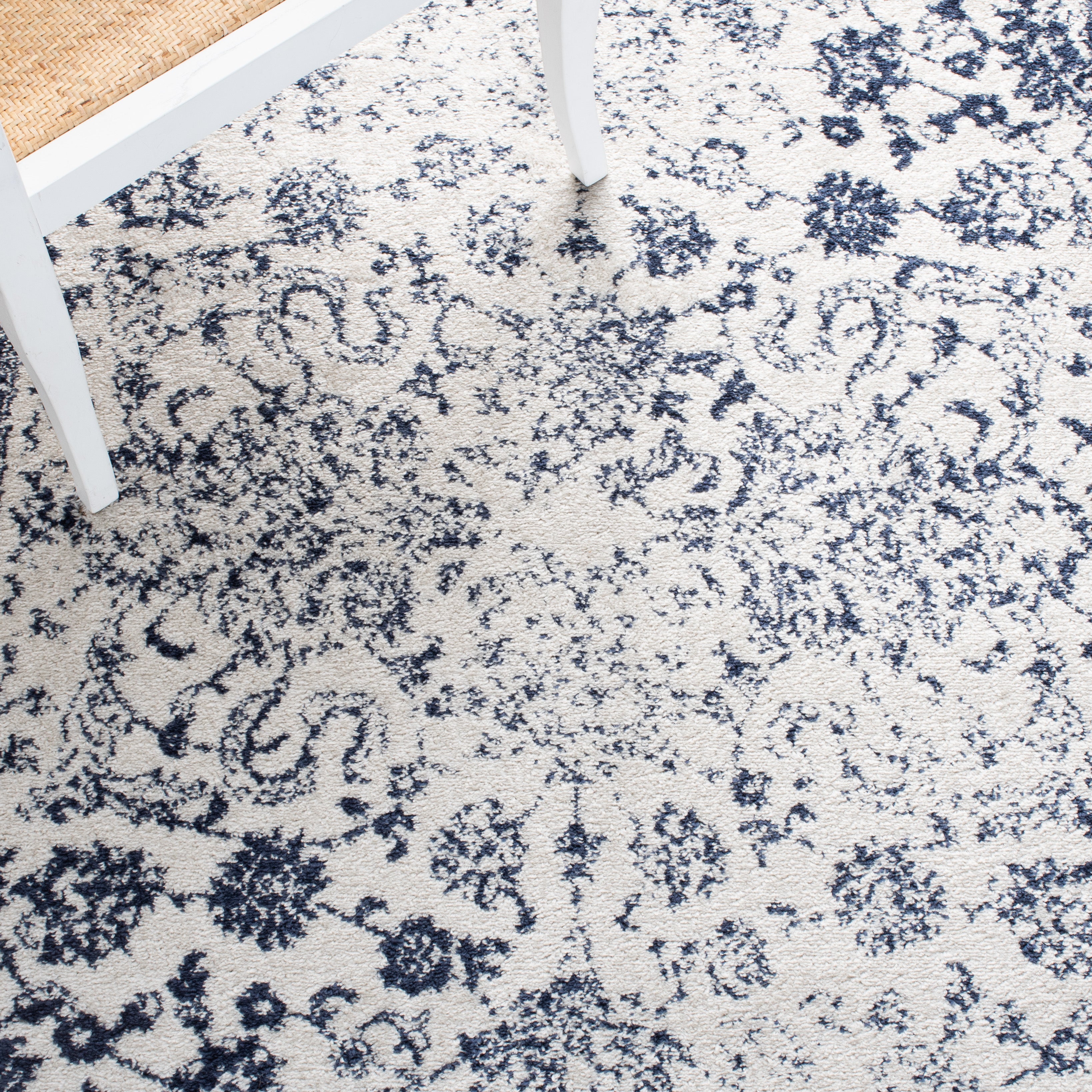 IVORY / NAVY