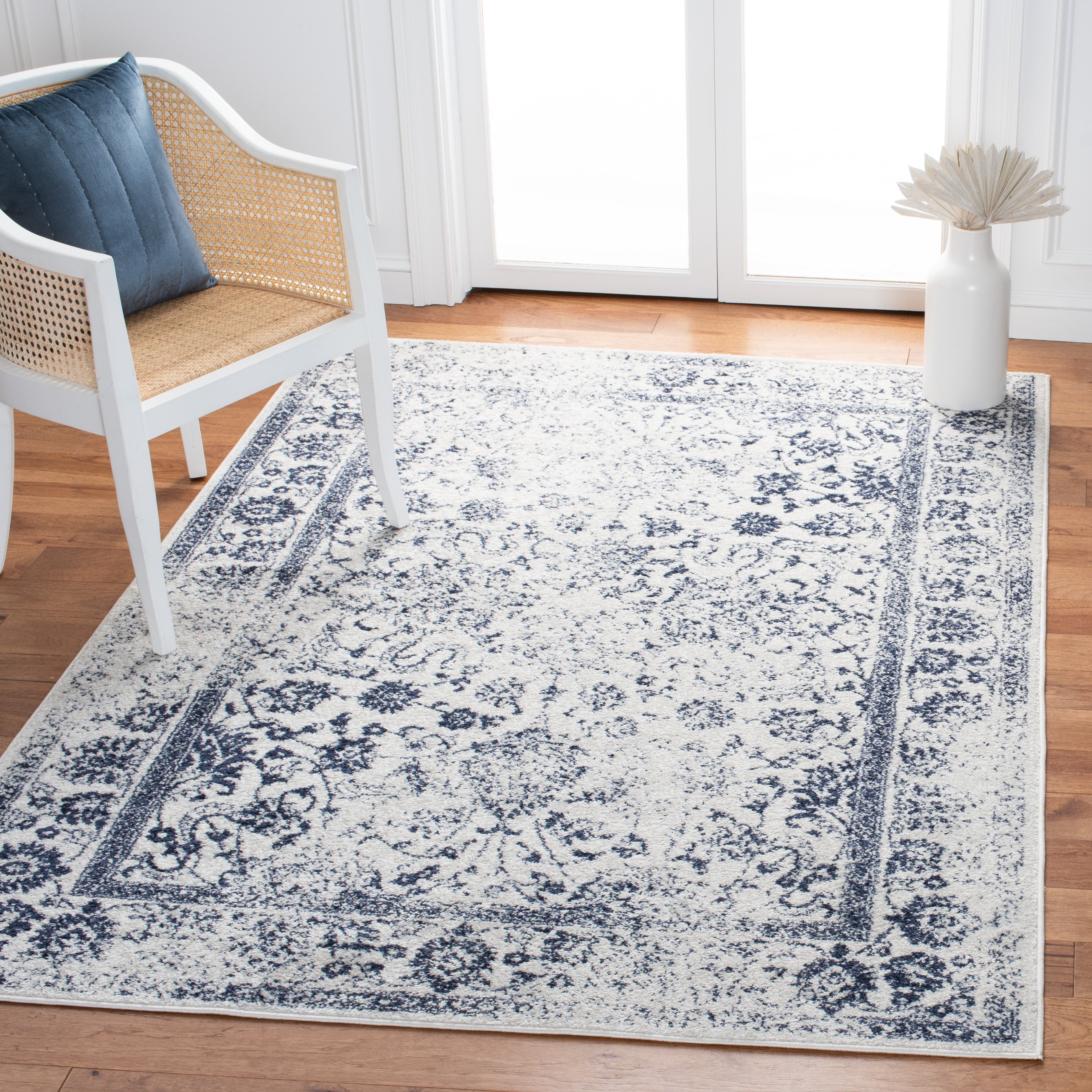 IVORY / NAVY