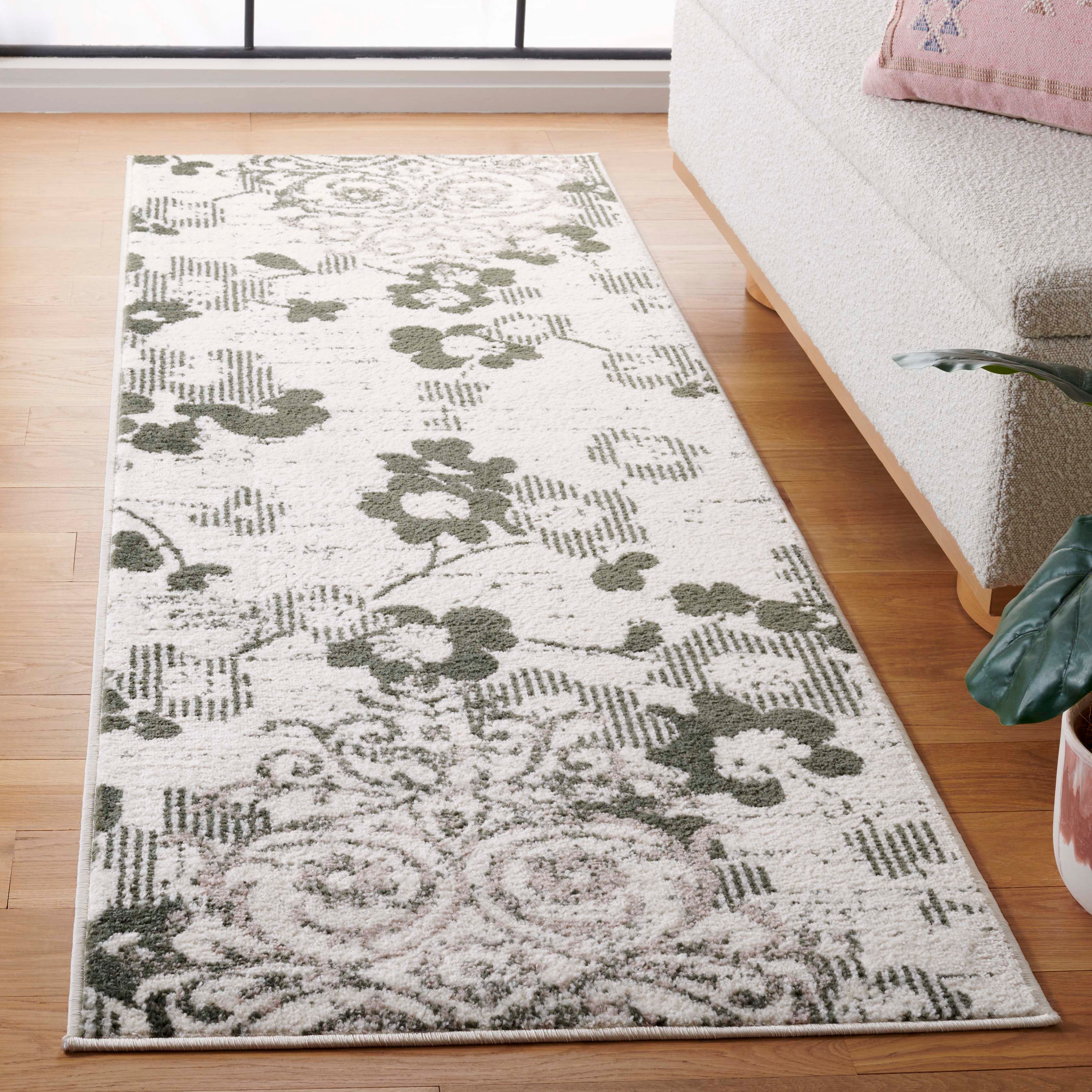 IVORY / DARK GREEN