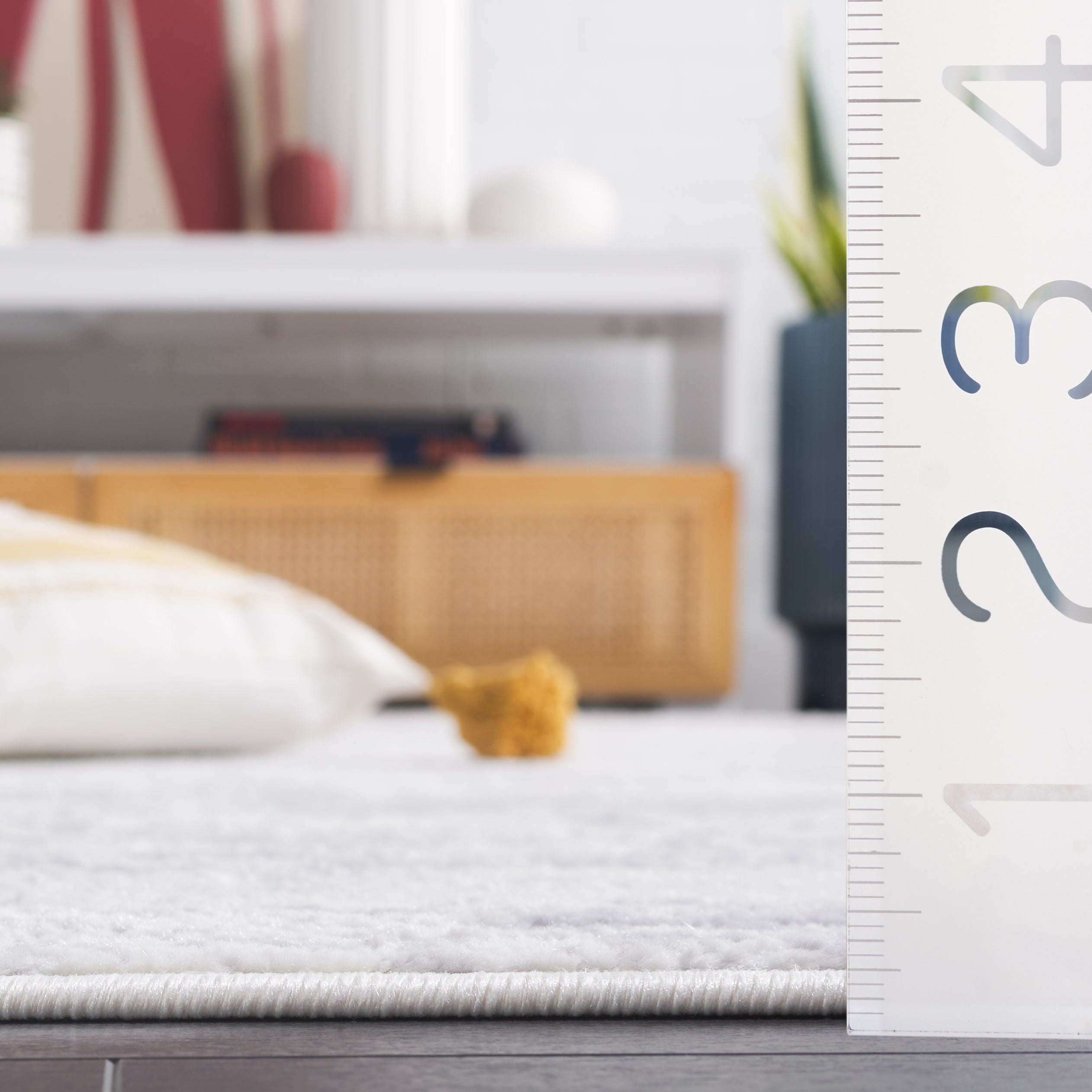 AMELIA 700 â€“ IVORY / LIGHT GREY