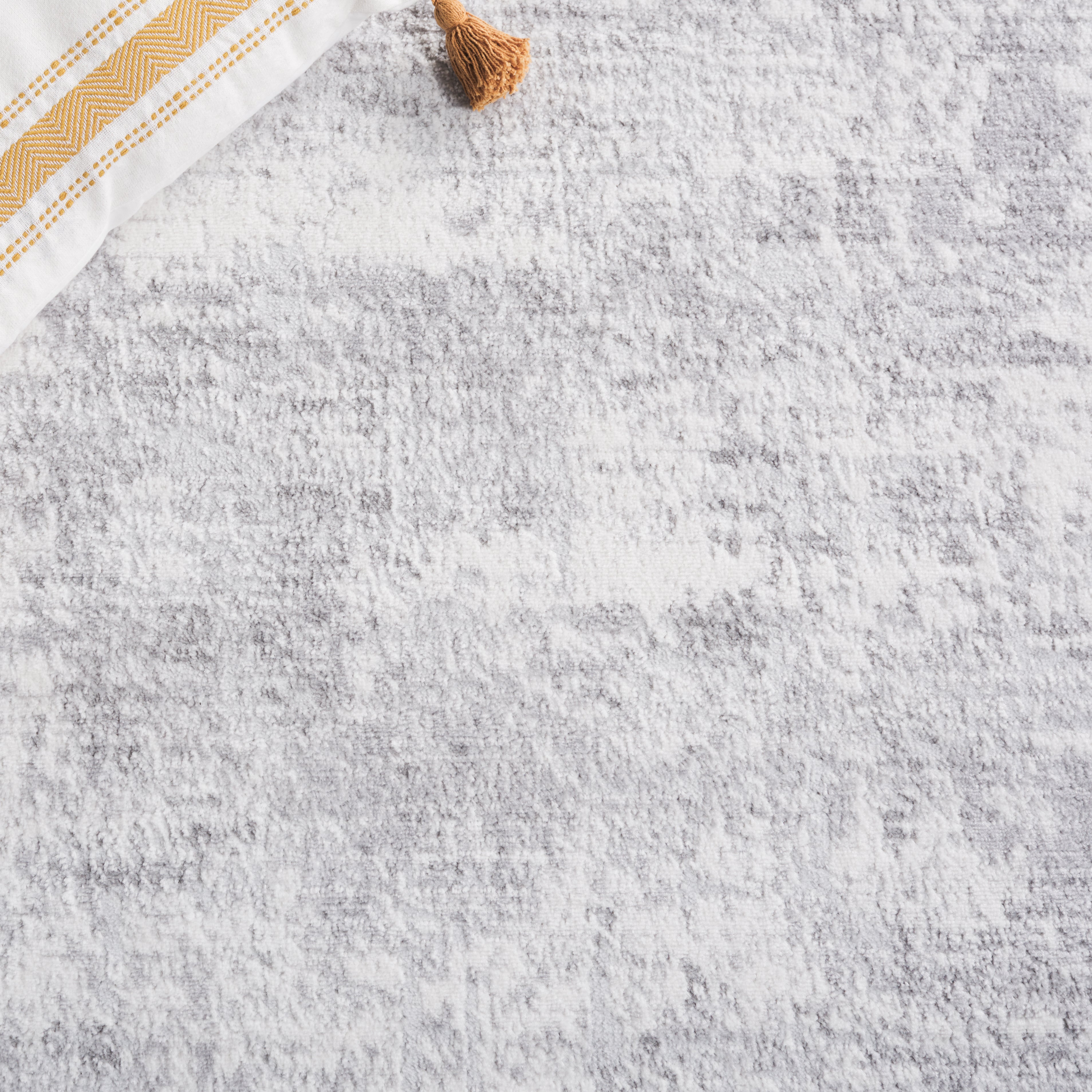 AMELIA 700 â€“ IVORY / LIGHT GREY