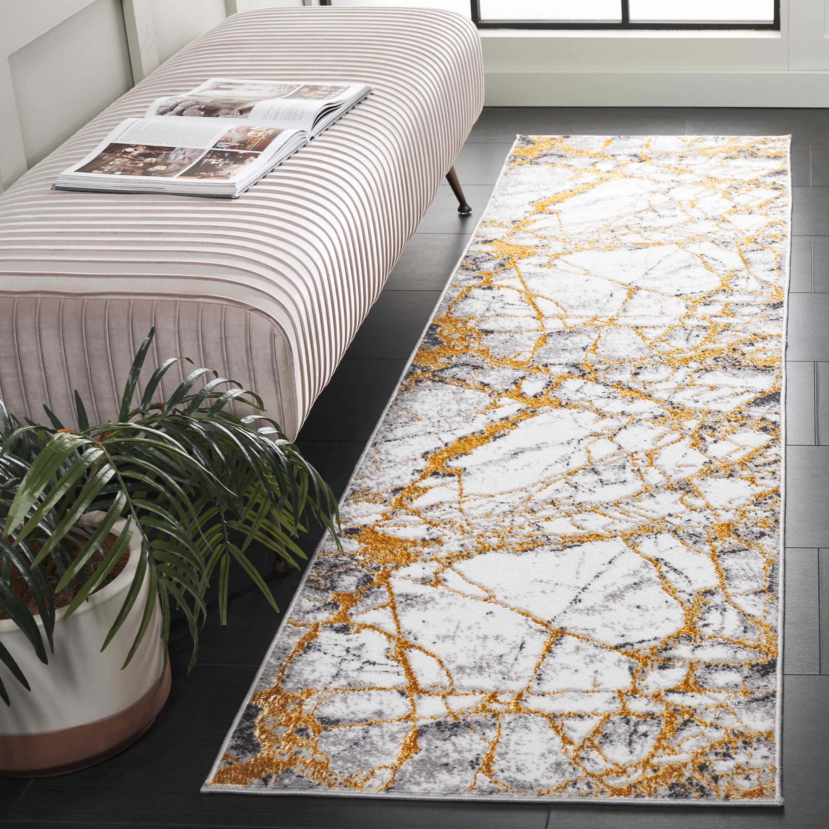 AMELIA 713 – IVORY / GOLD