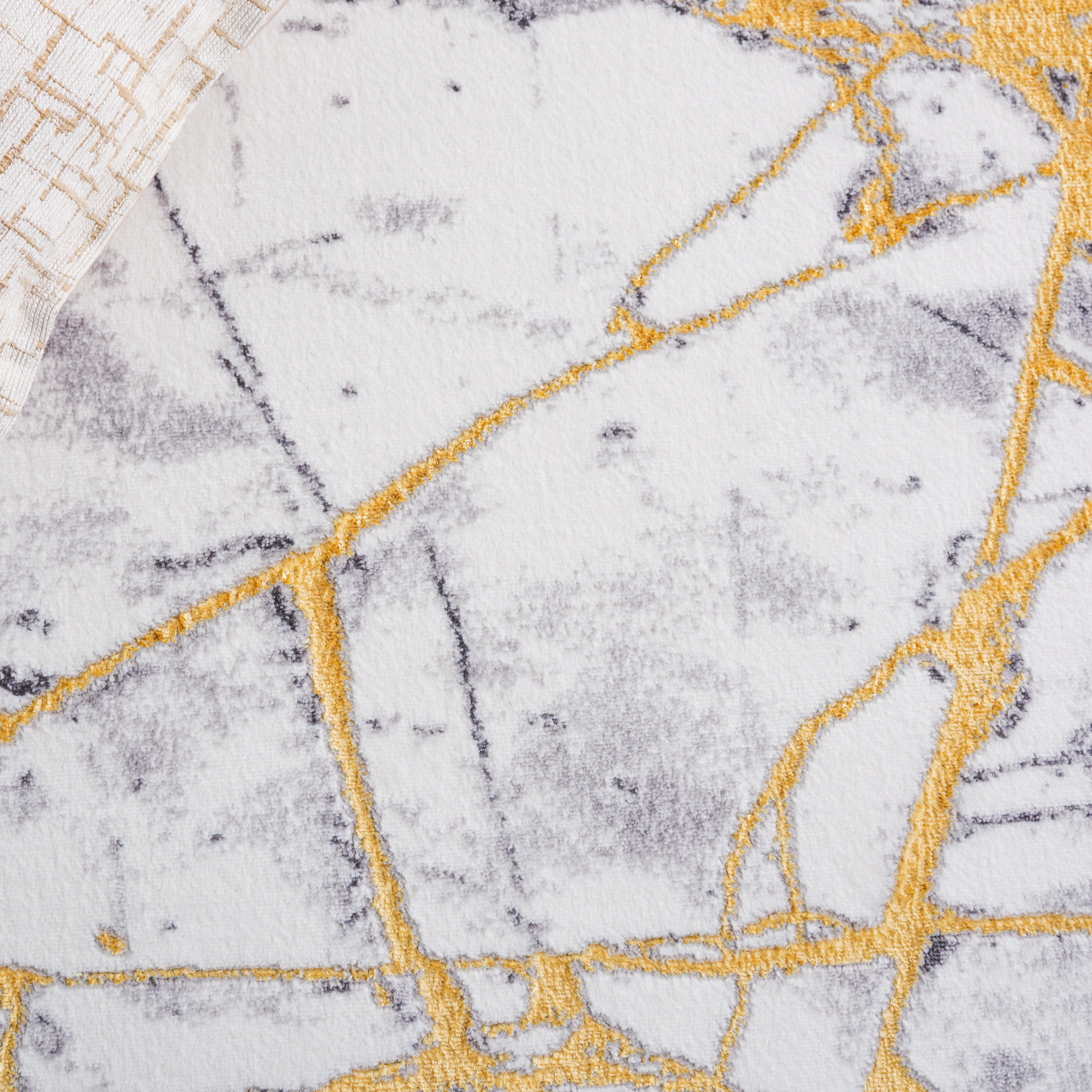 AMELIA 713 – IVORY / GOLD