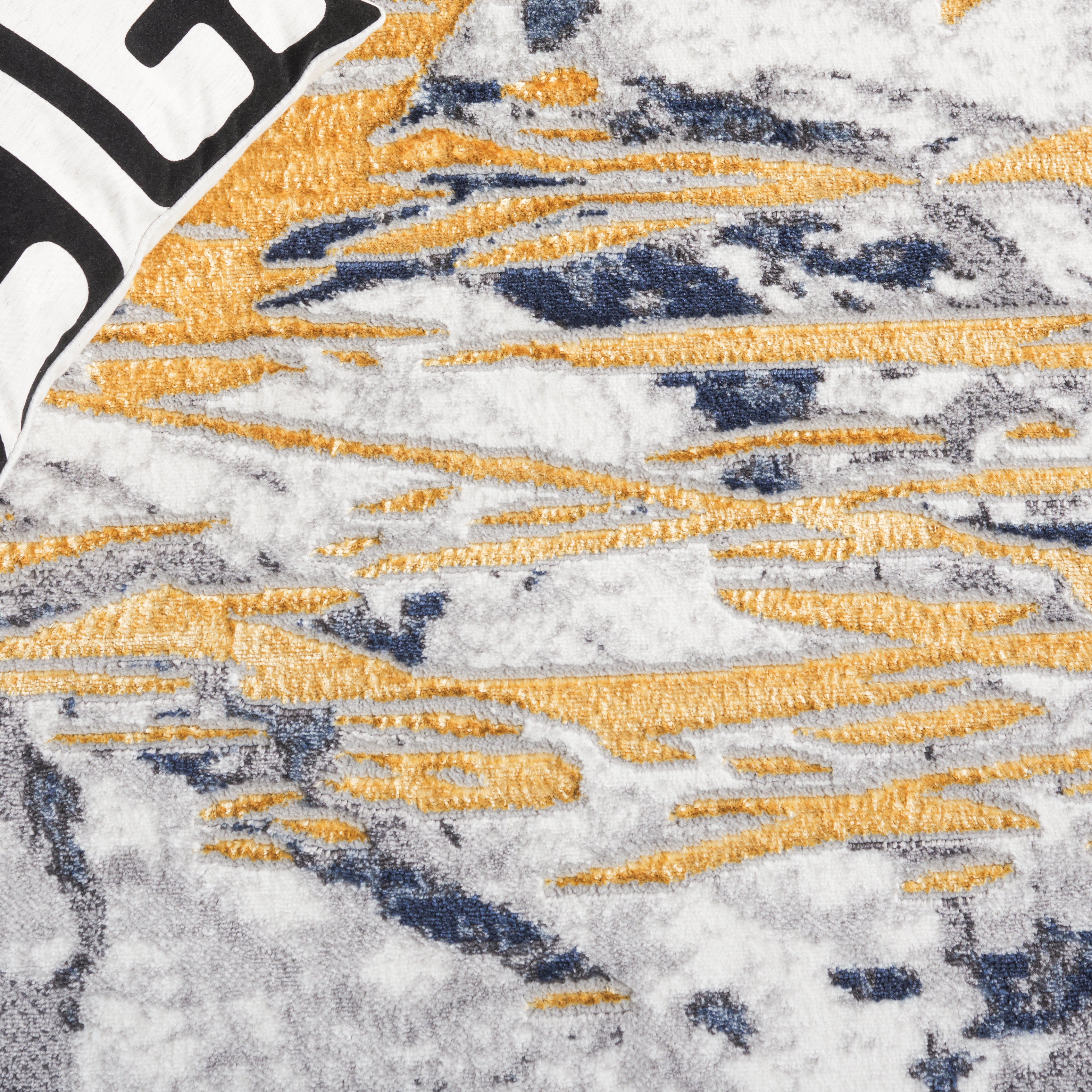 AMELIA 717 – IVORY / GOLD