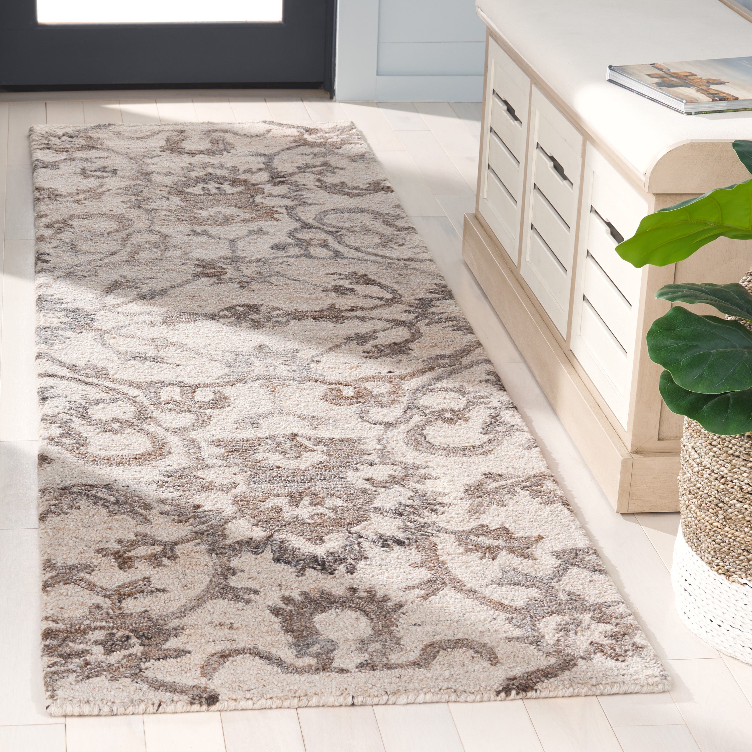 IVORY / BROWN