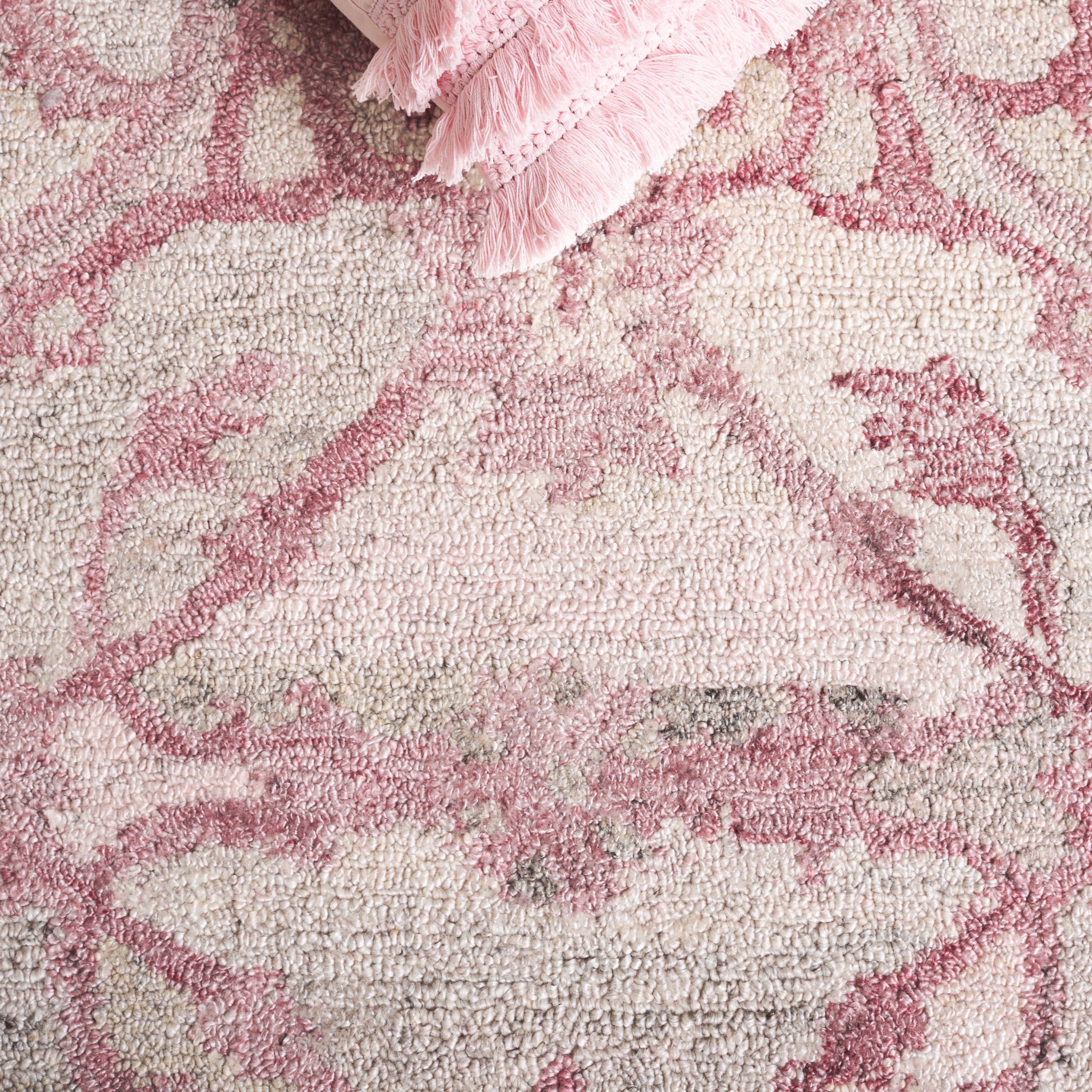 LIGHT PINK