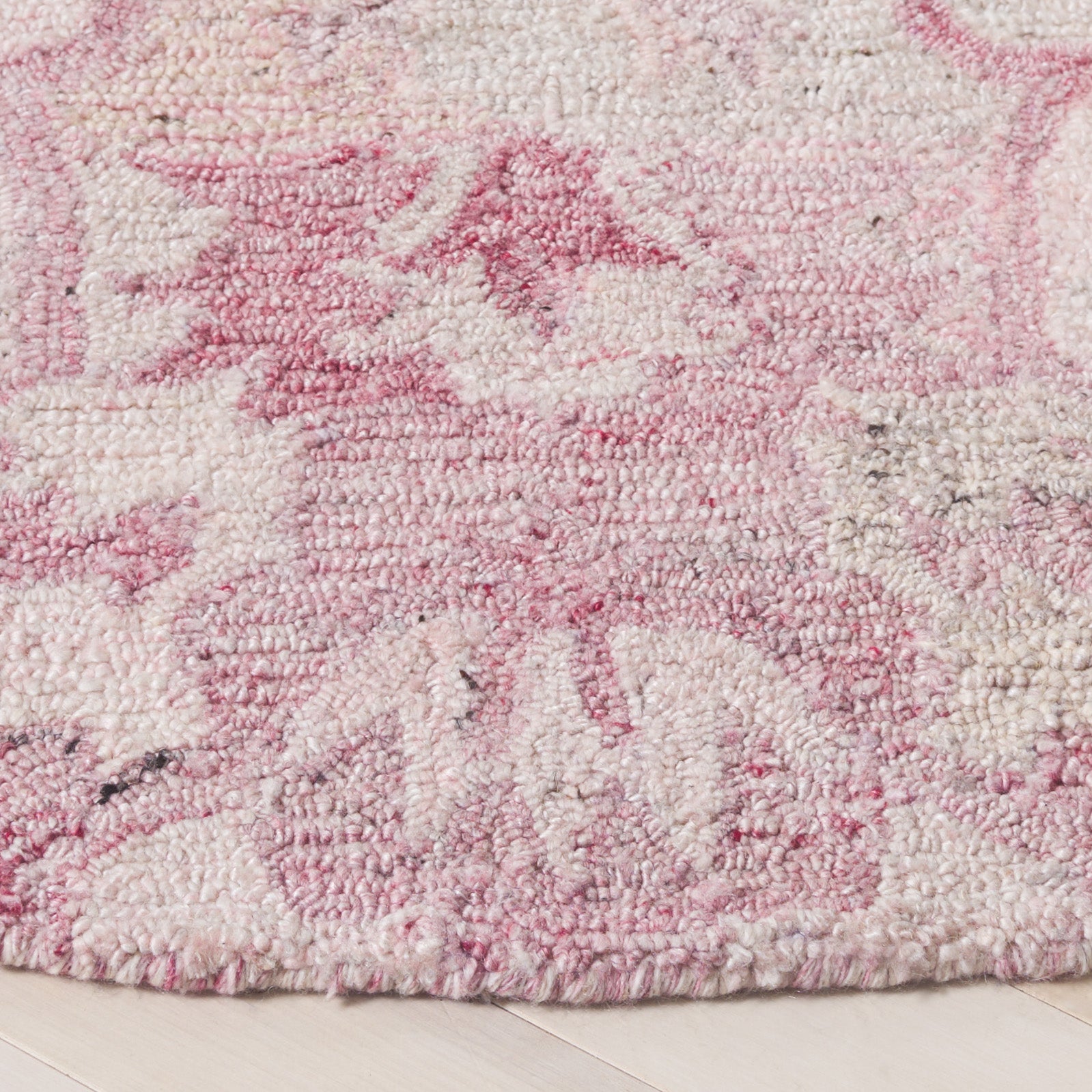 LIGHT PINK