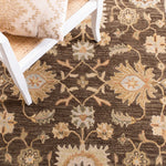 BROWN / TAUPE