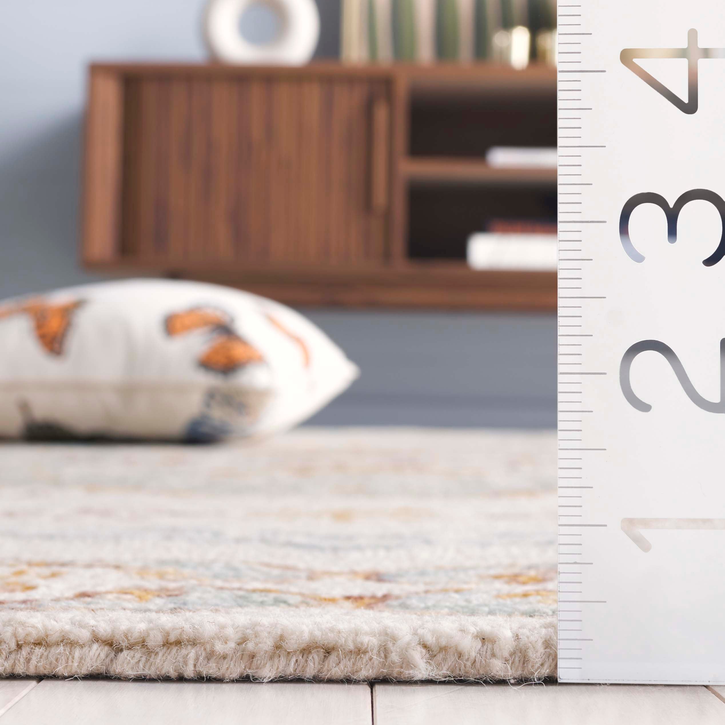 IVORY / LIGHT GREY