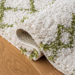 Safavieh Arizona Shag 741 Rug, Green, ASG741 - Ivory / Green